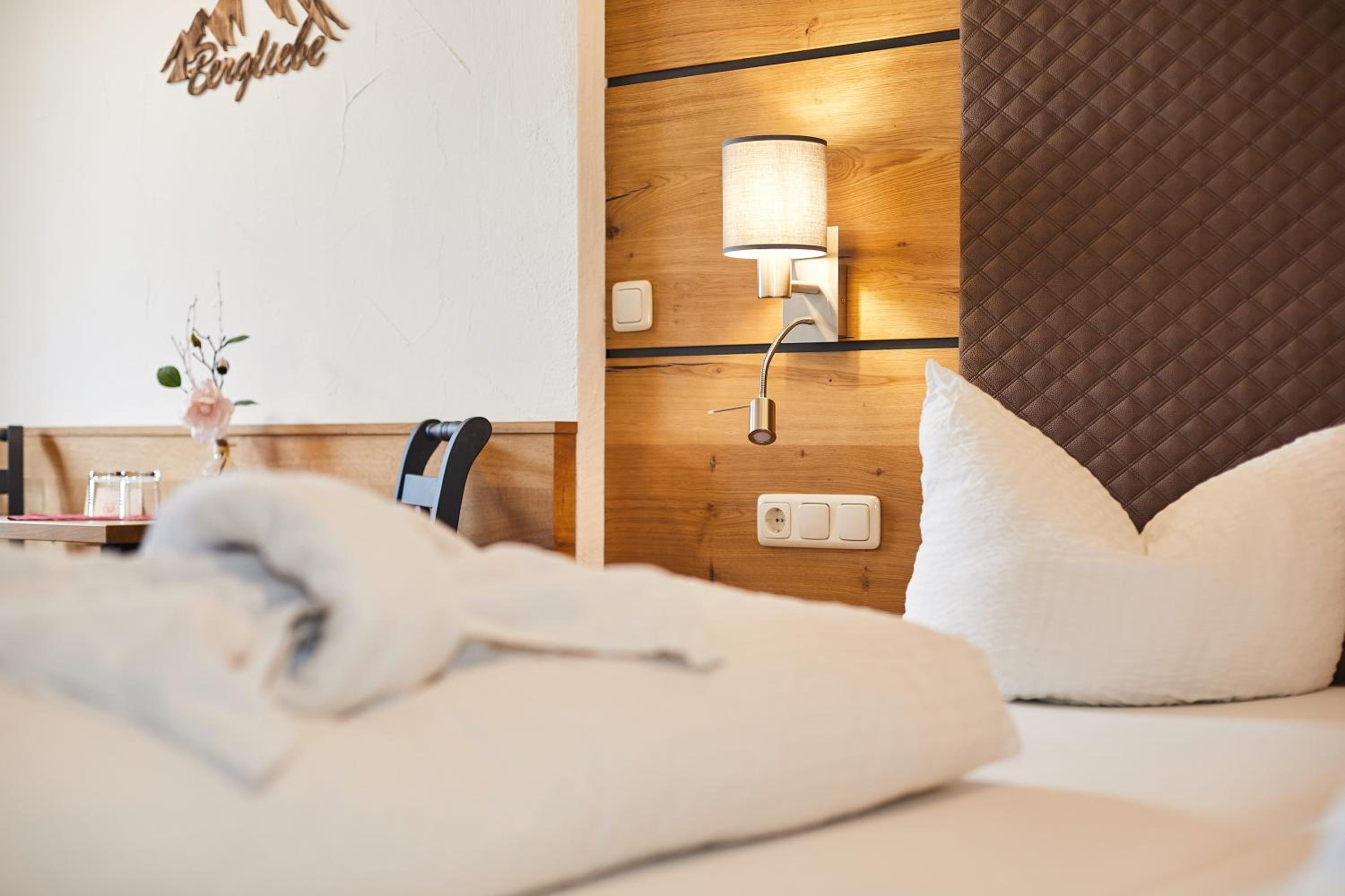 Double Room - Photo 2