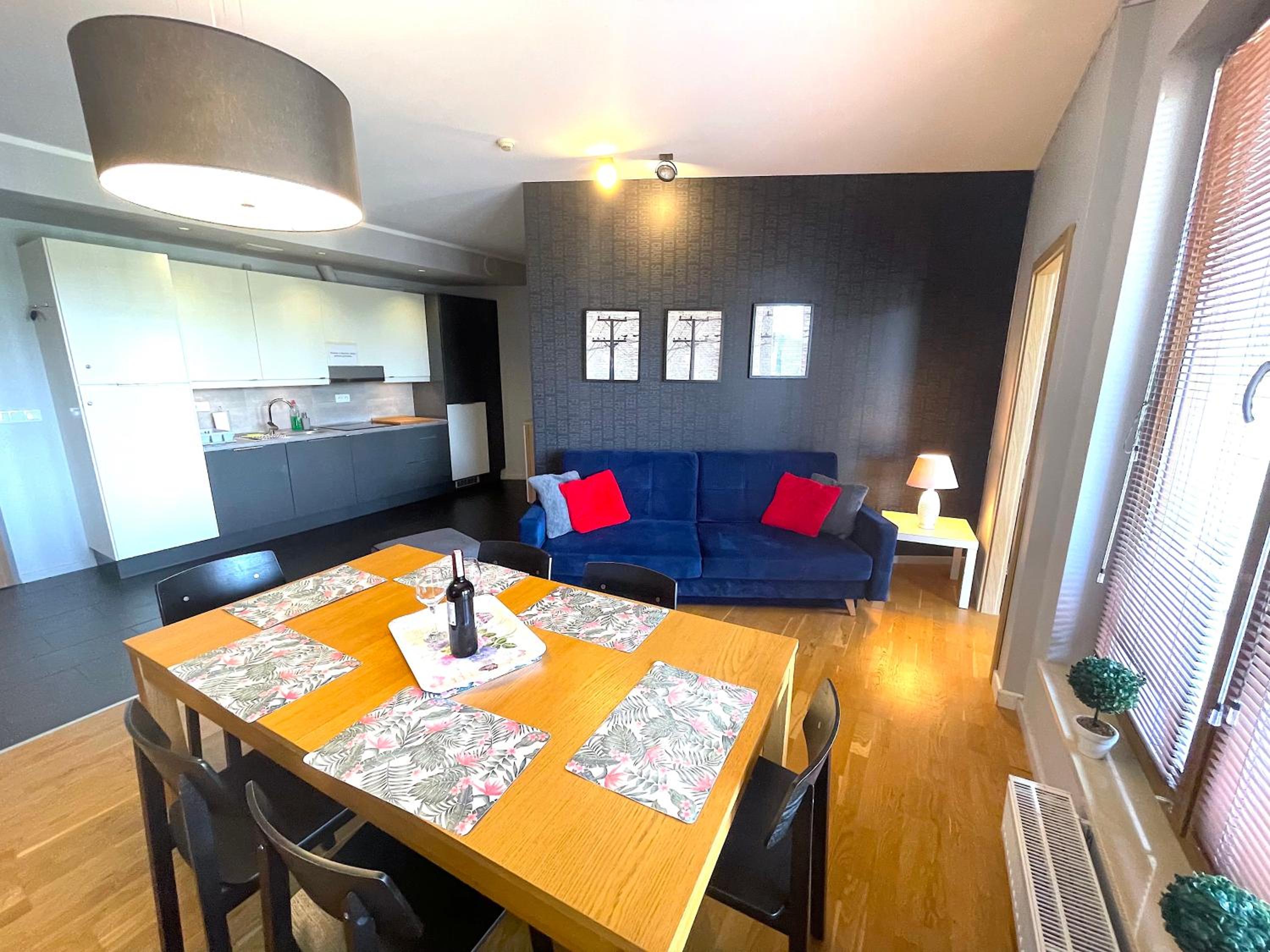 Three-Bedroom Apartment (1 - 10 Adults) - Photo 76