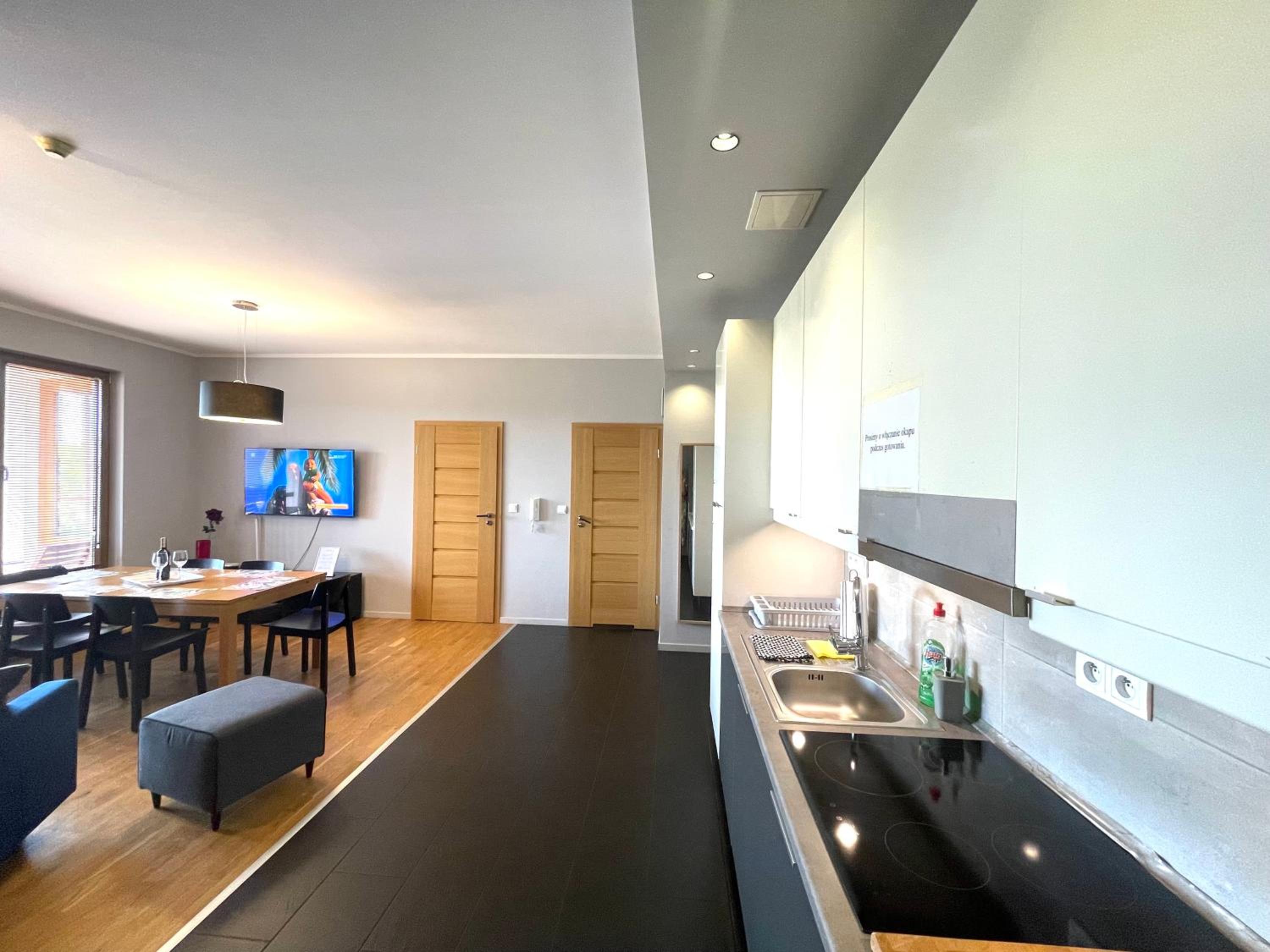 Three-Bedroom Apartment (1 - 10 Adults) - Photo 82