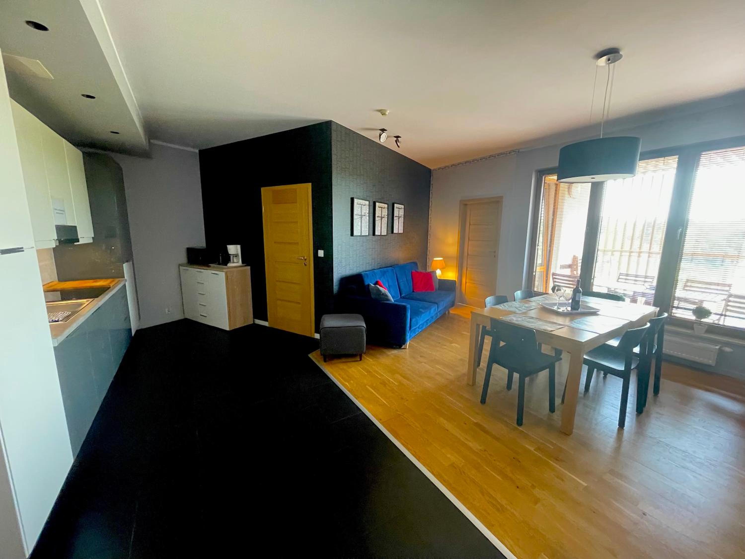 Three-Bedroom Apartment (1 - 10 Adults) - Photo 83