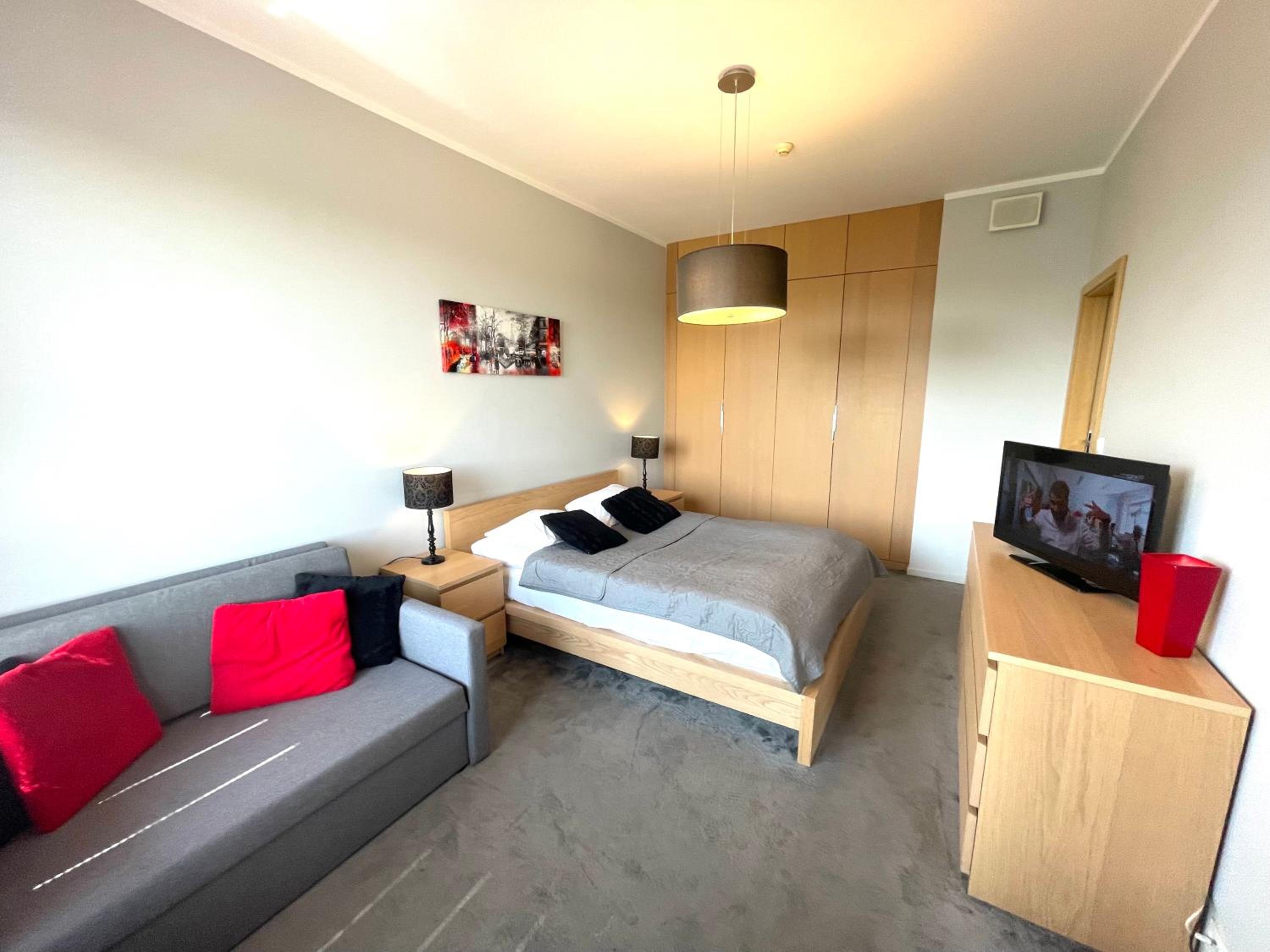 Three-Bedroom Apartment (1 - 10 Adults) - Photo 4