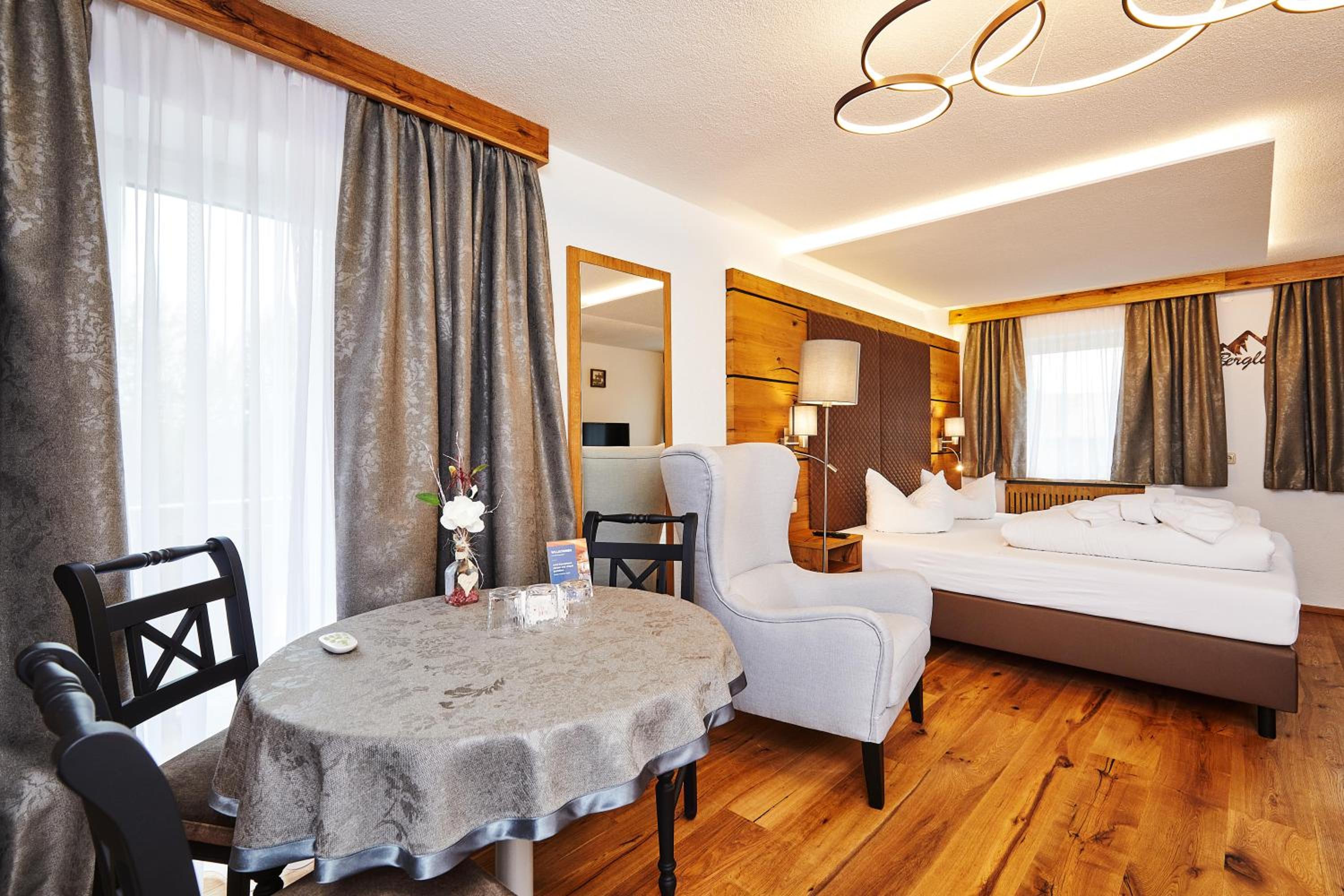 Triple Room - Photo 11