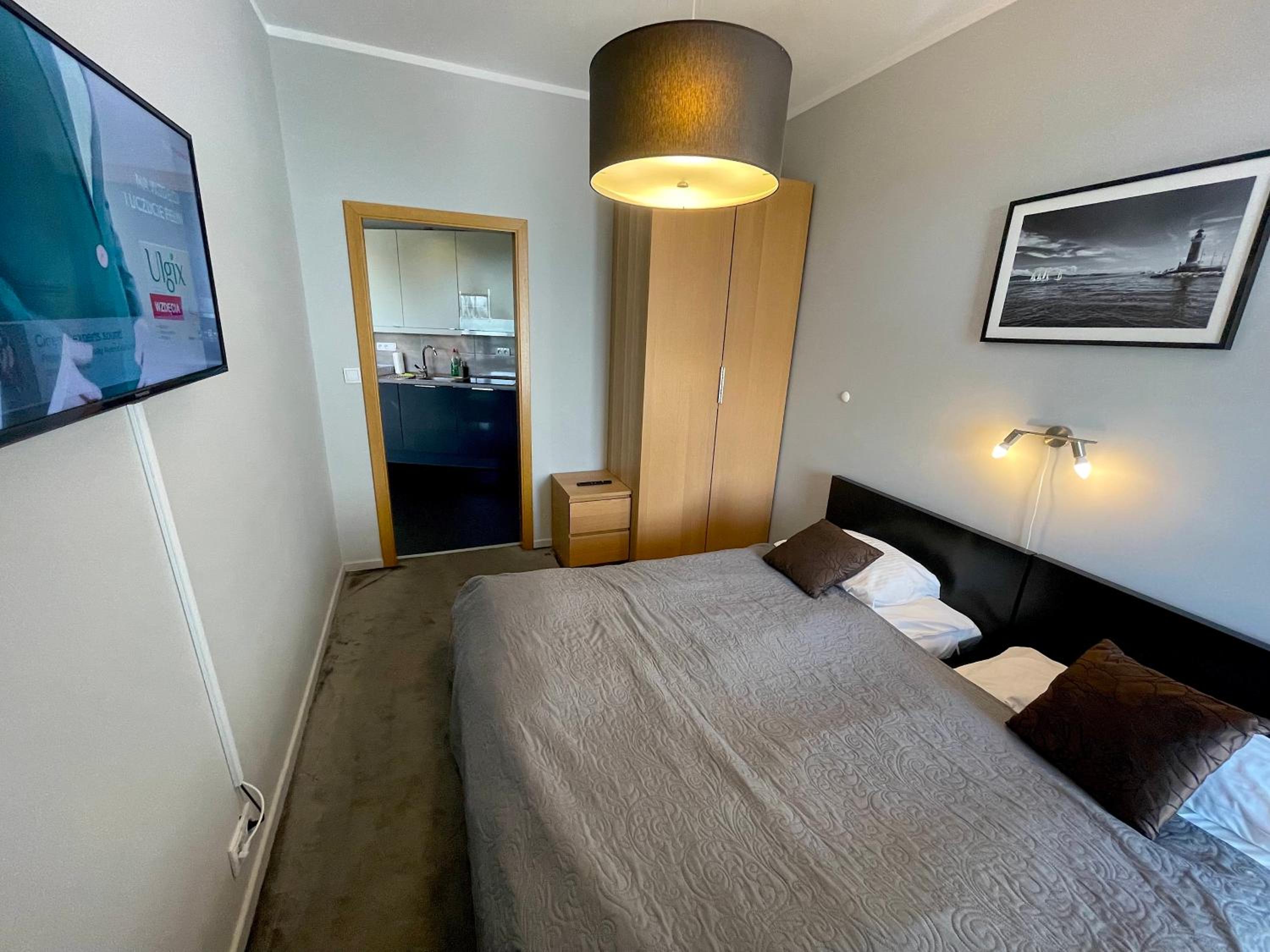 Three-Bedroom Apartment (1 - 10 Adults) - Photo 87