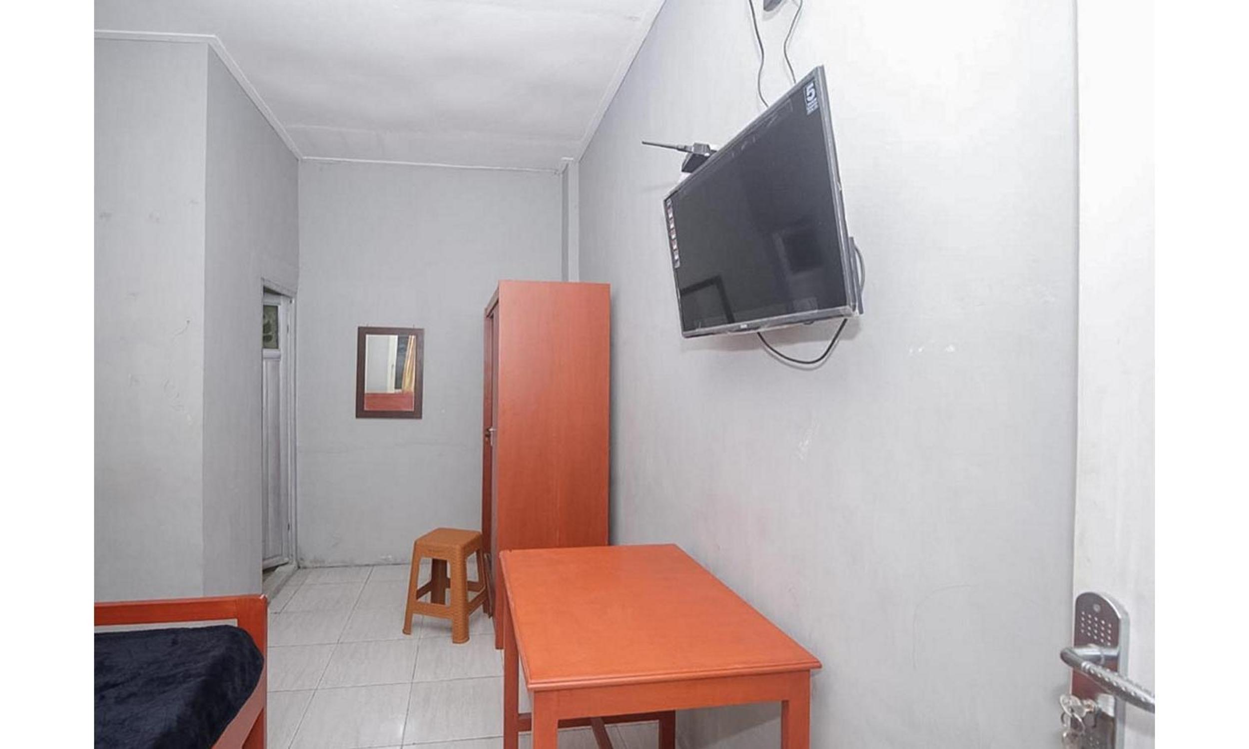 Economy Twin Room