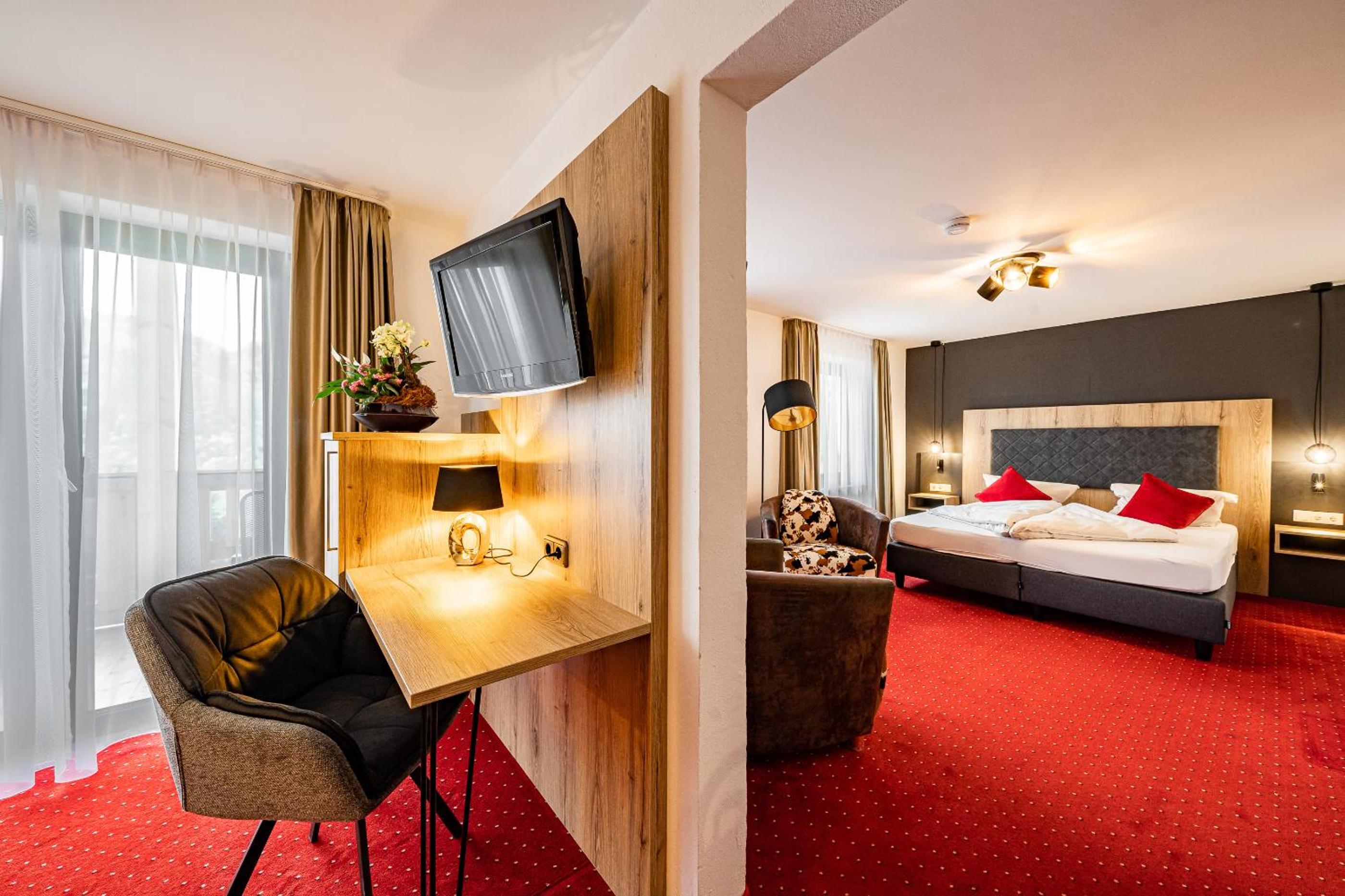 Single Room with Balcony photo 3