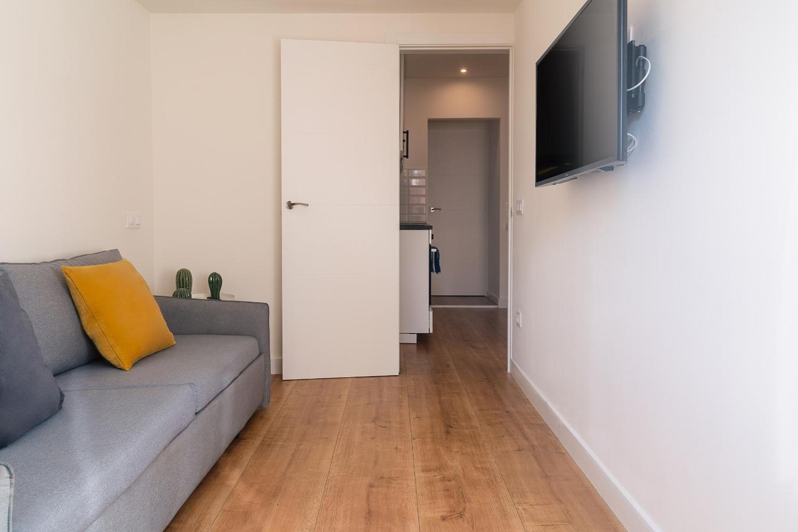 Apartment photo 2