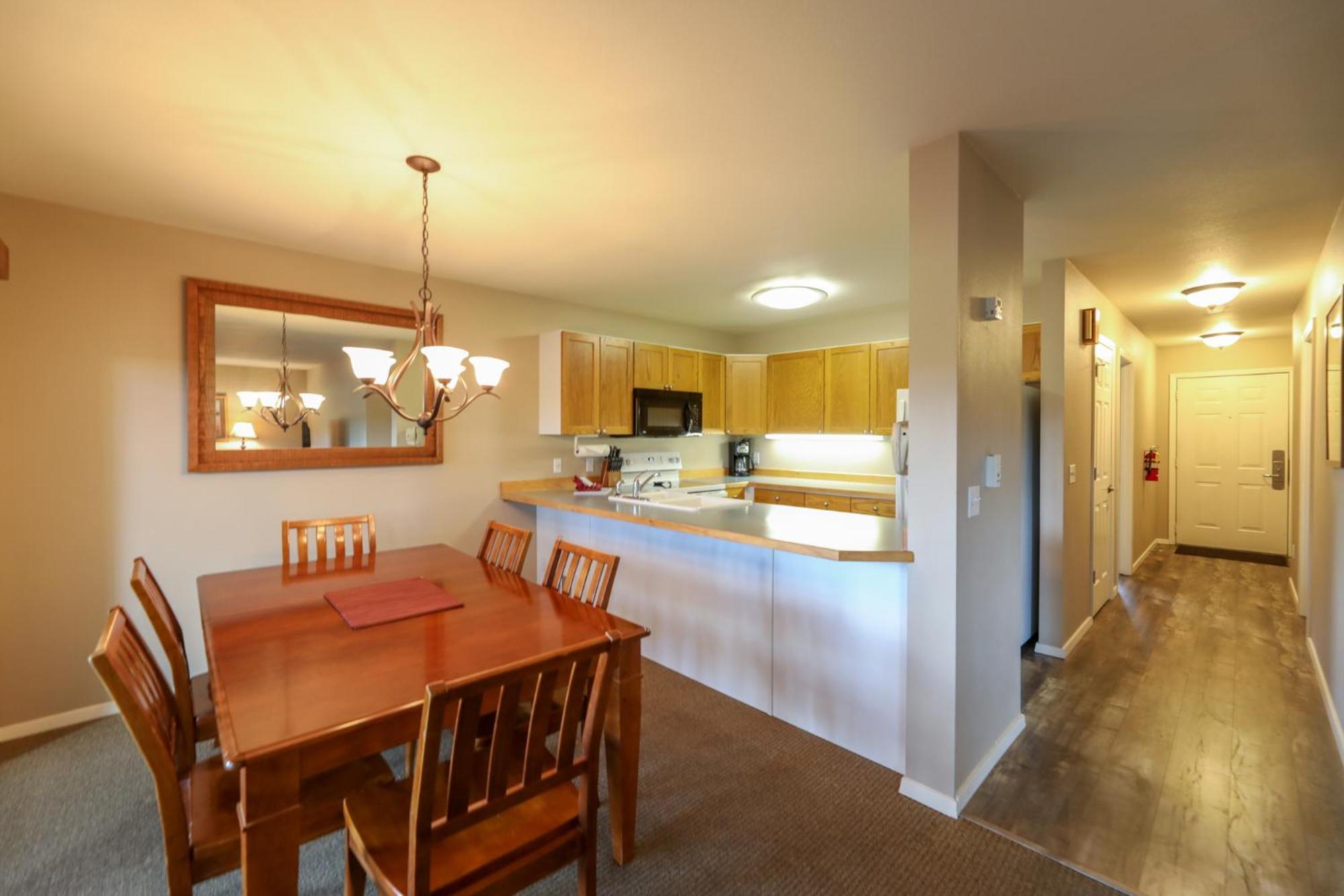Two-Bedroom Townhouse photo 2