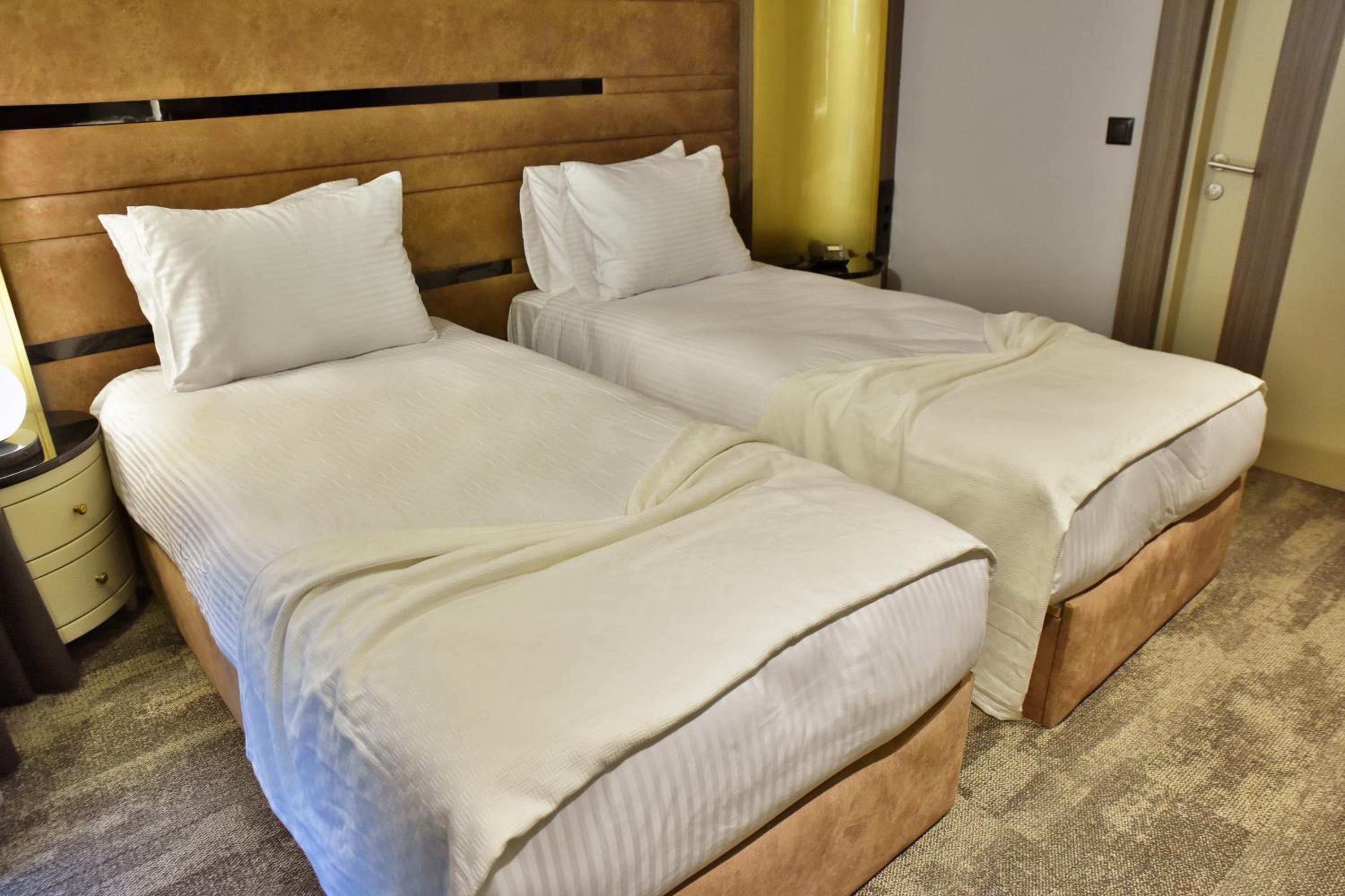 Standard Twin Room photo 3