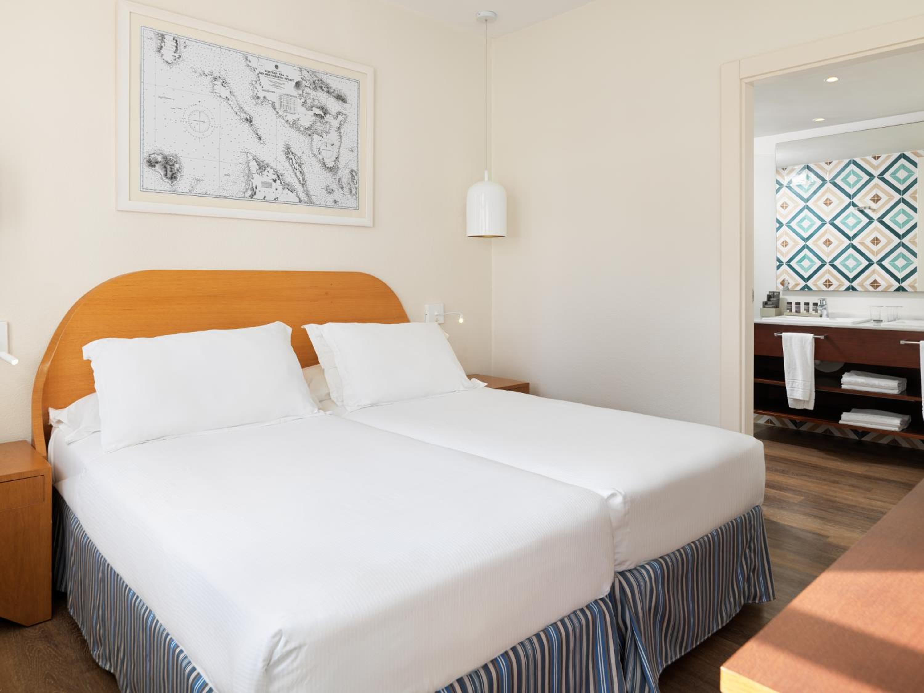 Junior Suite (1 Adult) thumbnail 5