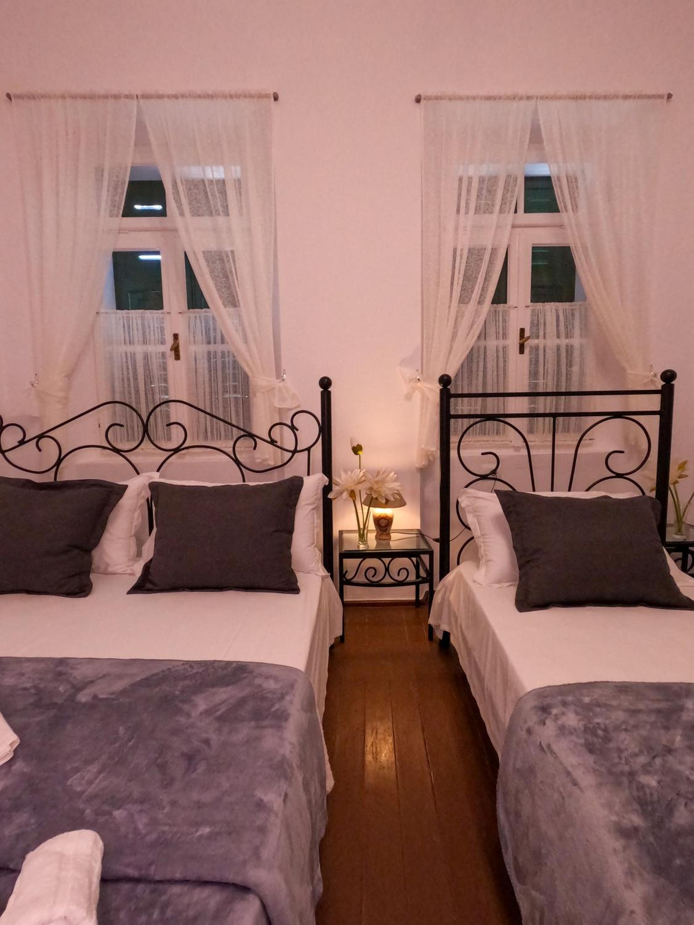 Basic Triple Room photo 3
