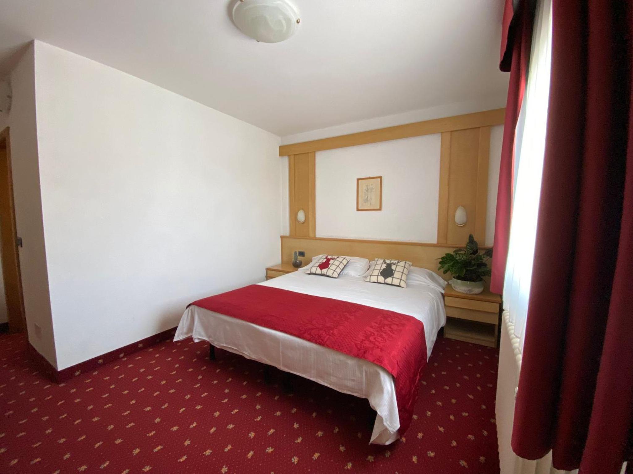 Standard Double or Twin Room - Photo 3
