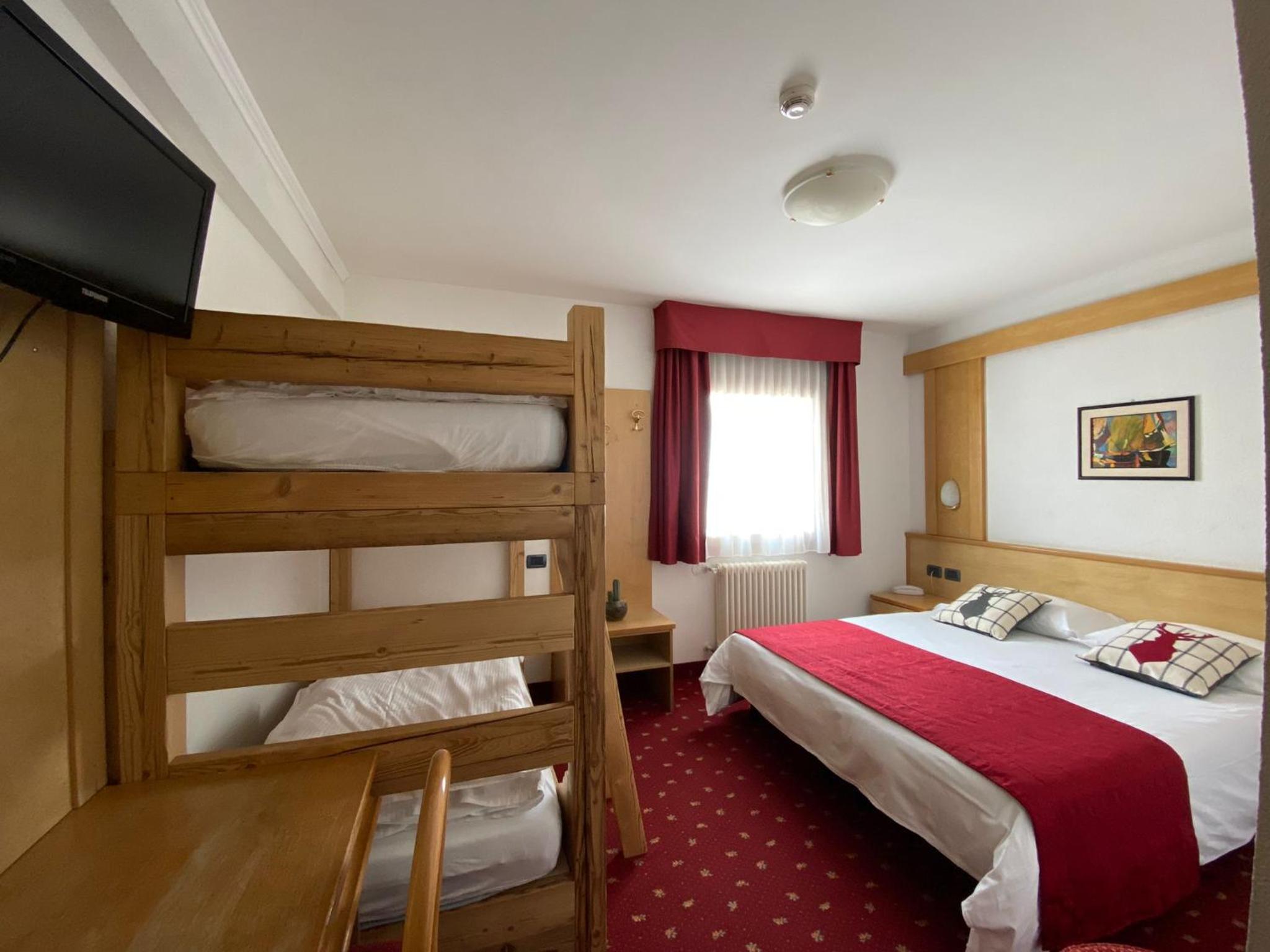 Standard Quadruple Room - Photo 1