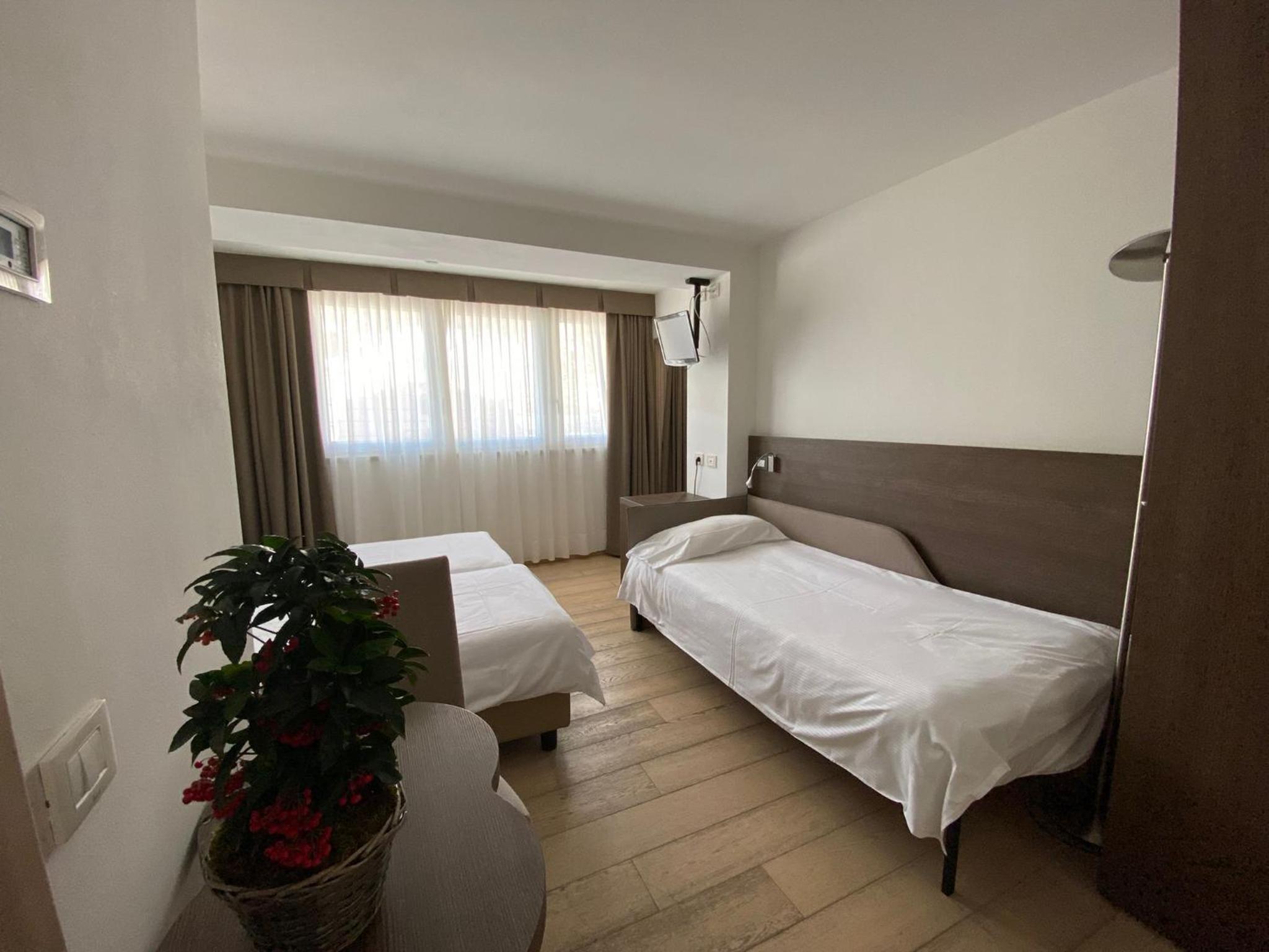 Deluxe Family Room - Photo 4