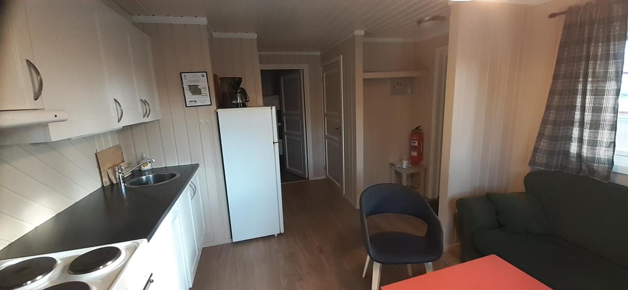 Two-Bedroom Cottage - Photo 2