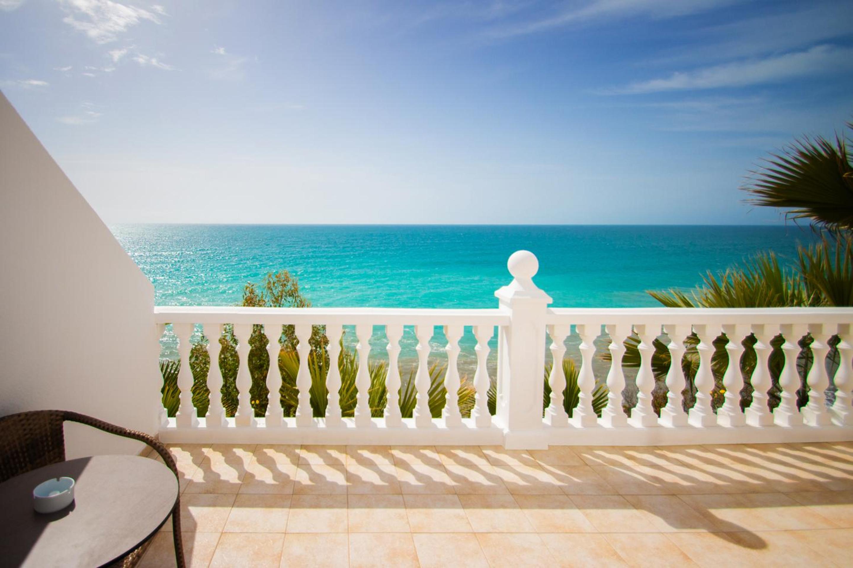 Deluxe Double Room With Balcony And Sea View photo 2