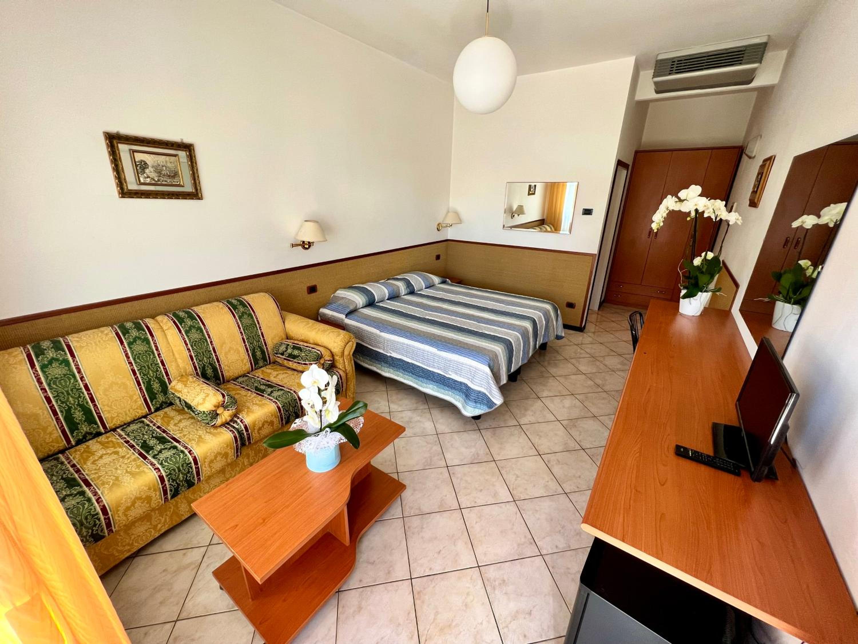 Comfort Triple Room - Photo 3