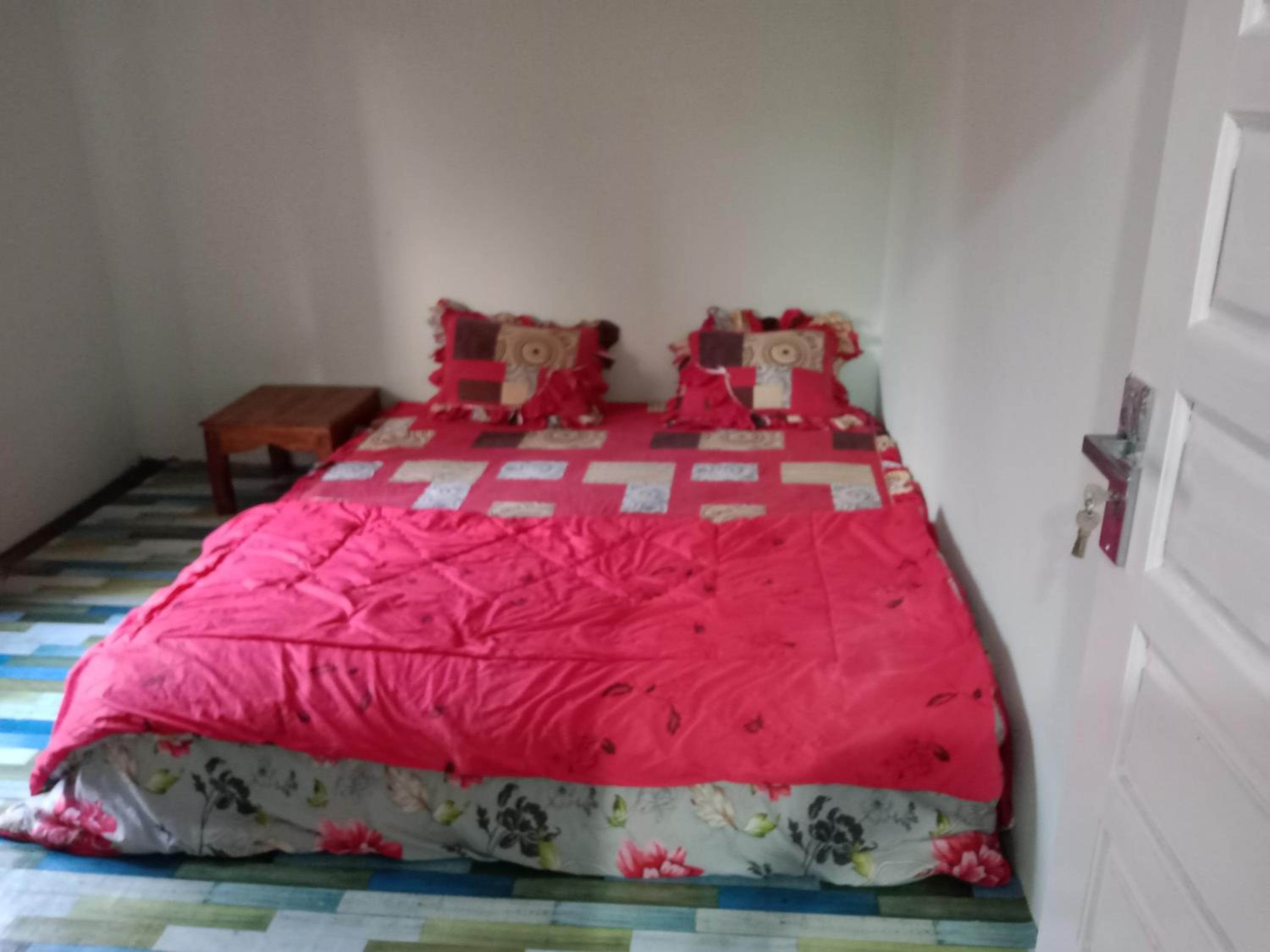 Deluxe Room (2 Adults + 1 Child) - Photo 4