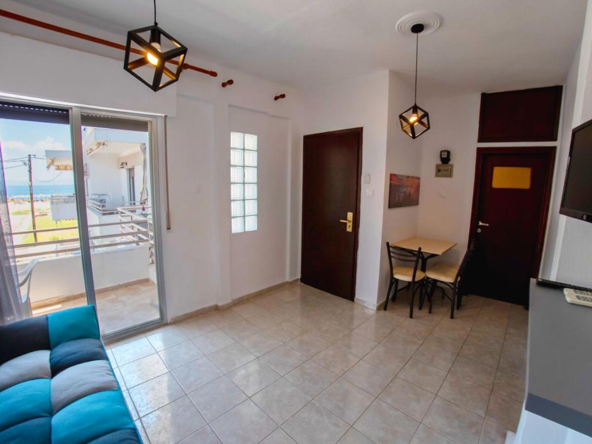 Apartment with Sea View photo 2