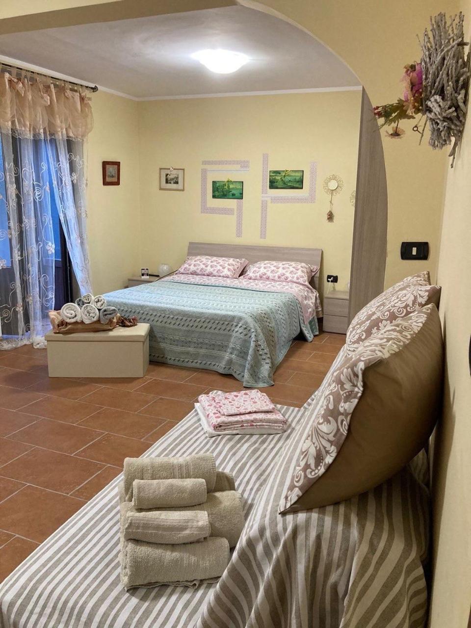 Quadruple Room with Private Bathroom photo 1