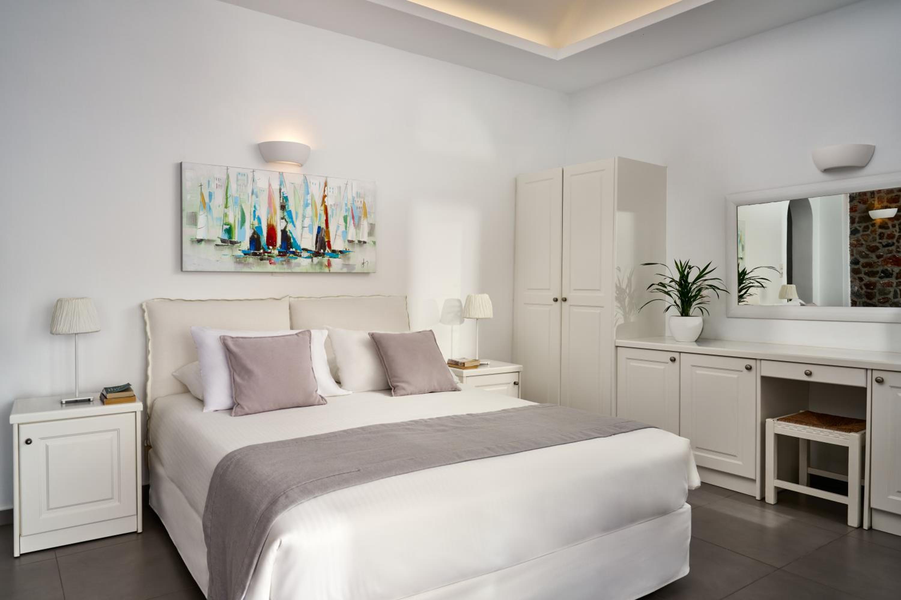 Superior Double Room with Caldera View - Photo 20