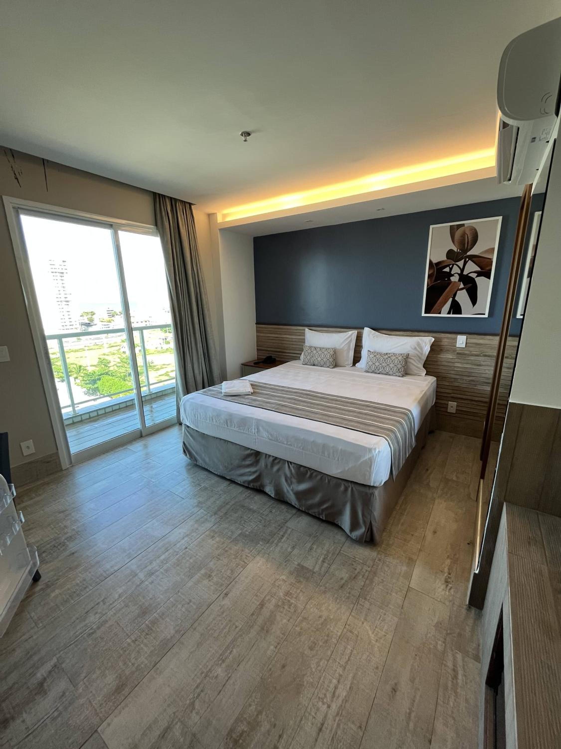 Deluxe Double Room with Bath - Photo 1