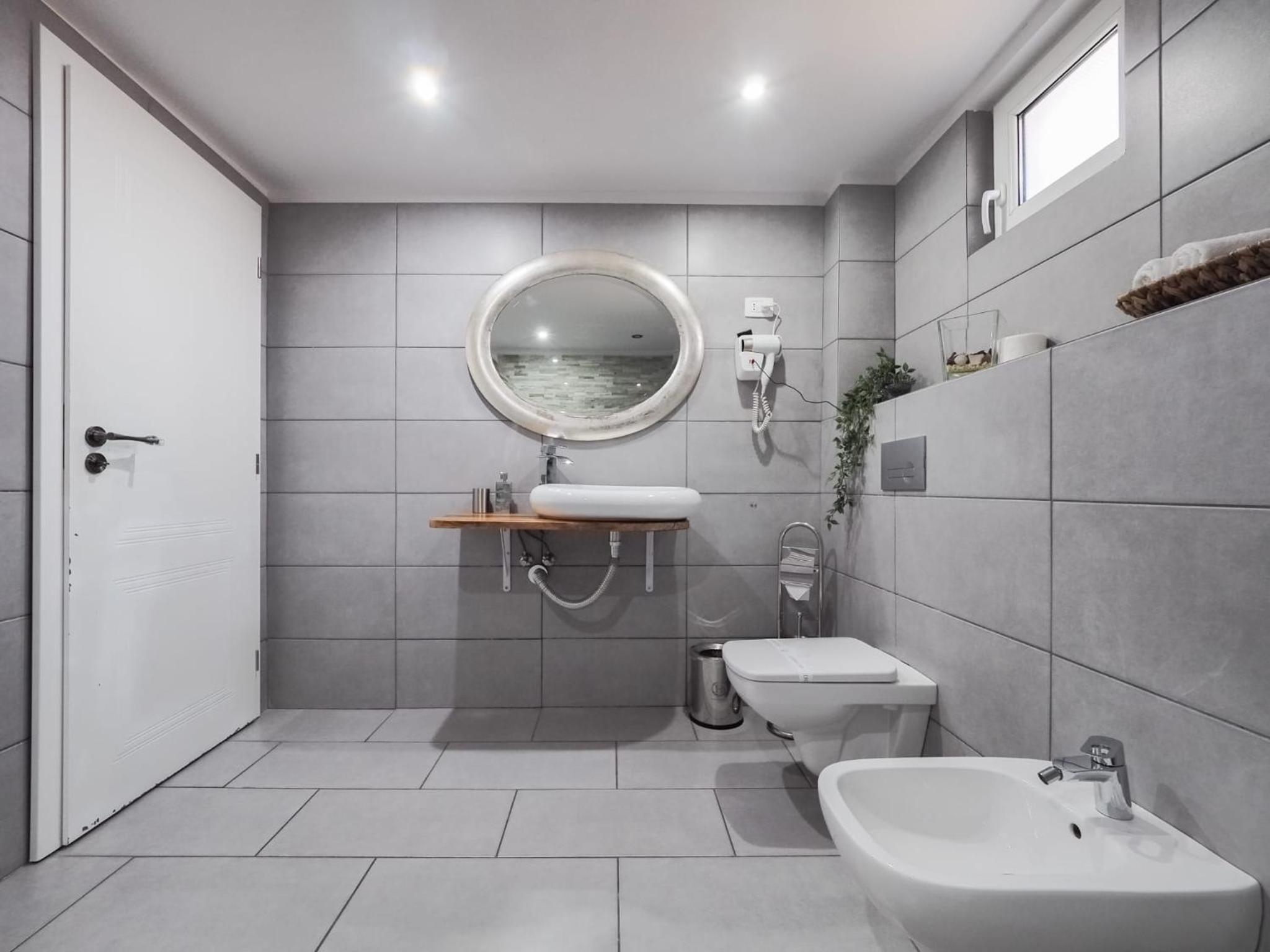 One-Bedroom Apartment - Photo 10