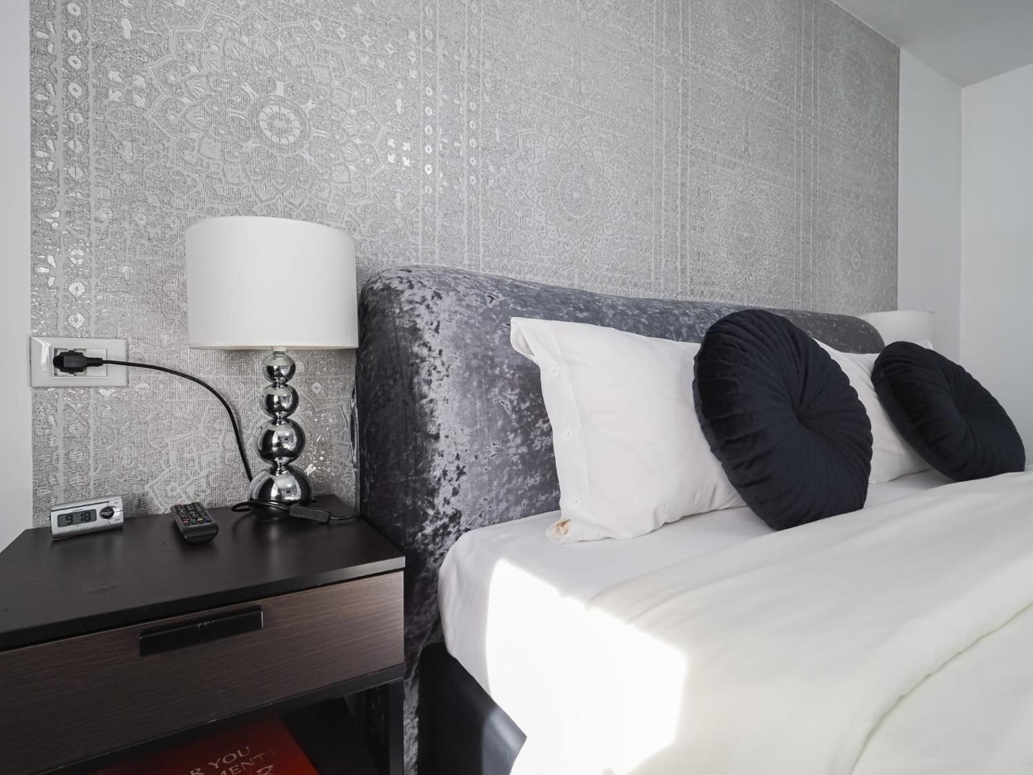 One-Bedroom Apartment - Photo 23
