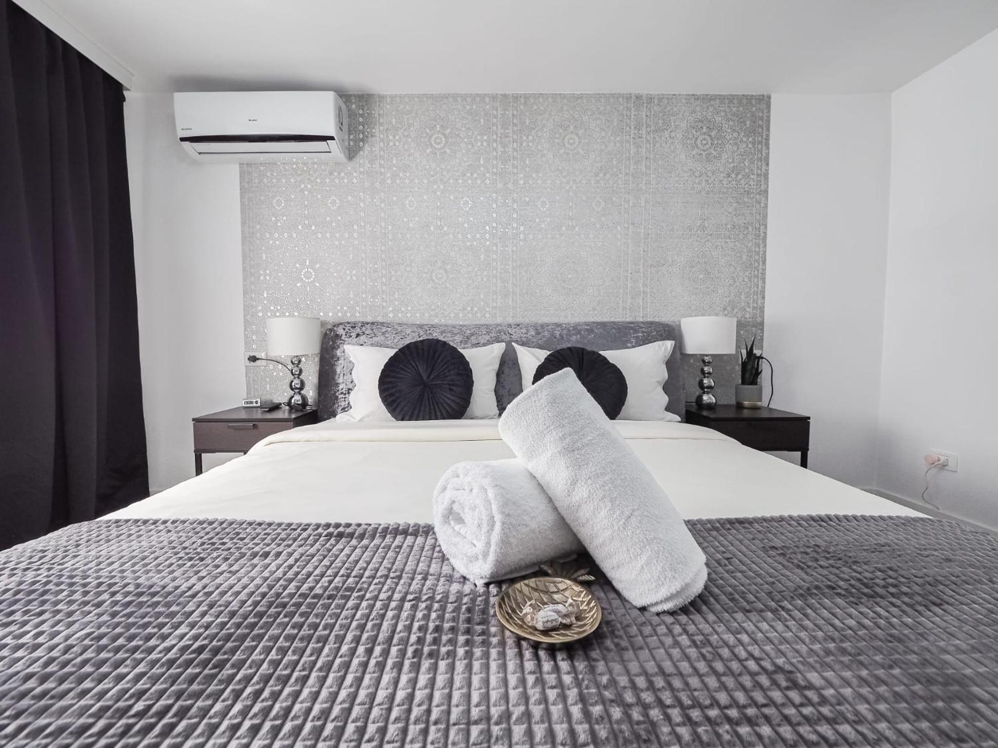 One-Bedroom Apartment - Photo 24