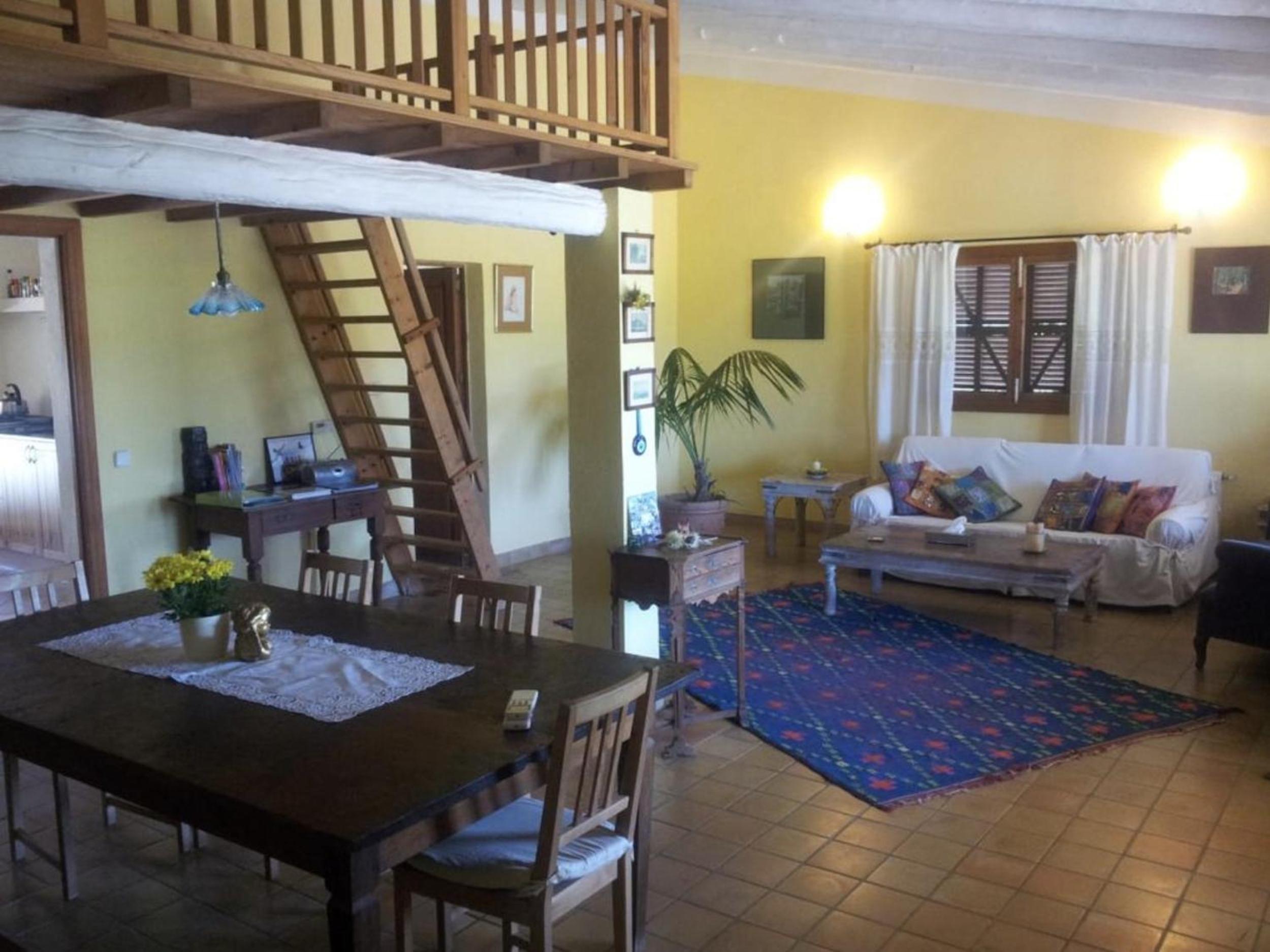 Three-Bedroom House - Photo 1