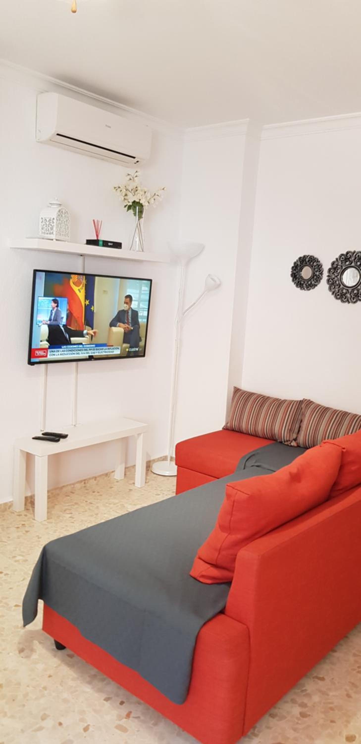 Two-Bedroom House photo 2