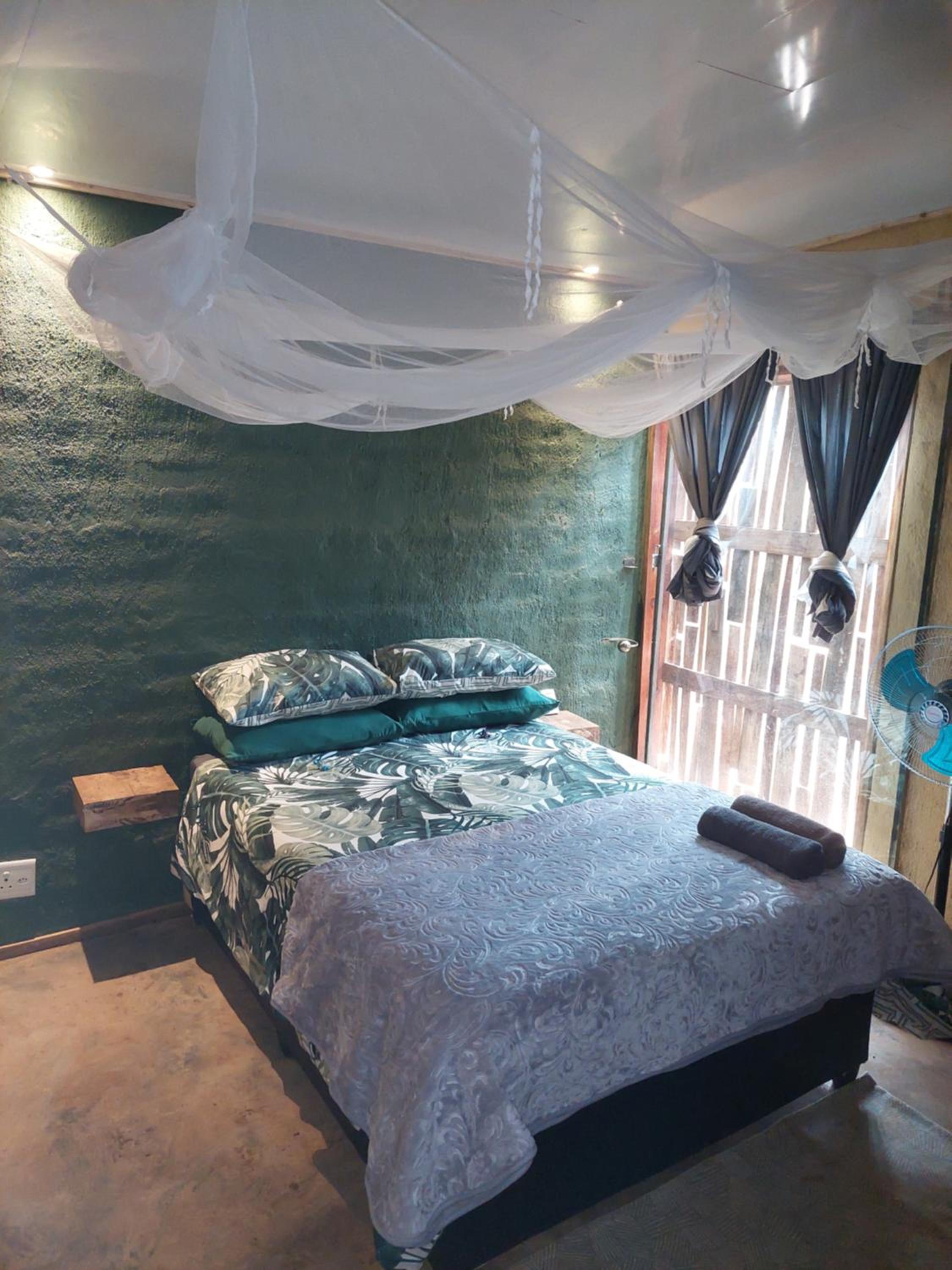 Two-Bedroom Apartment - Photo 3