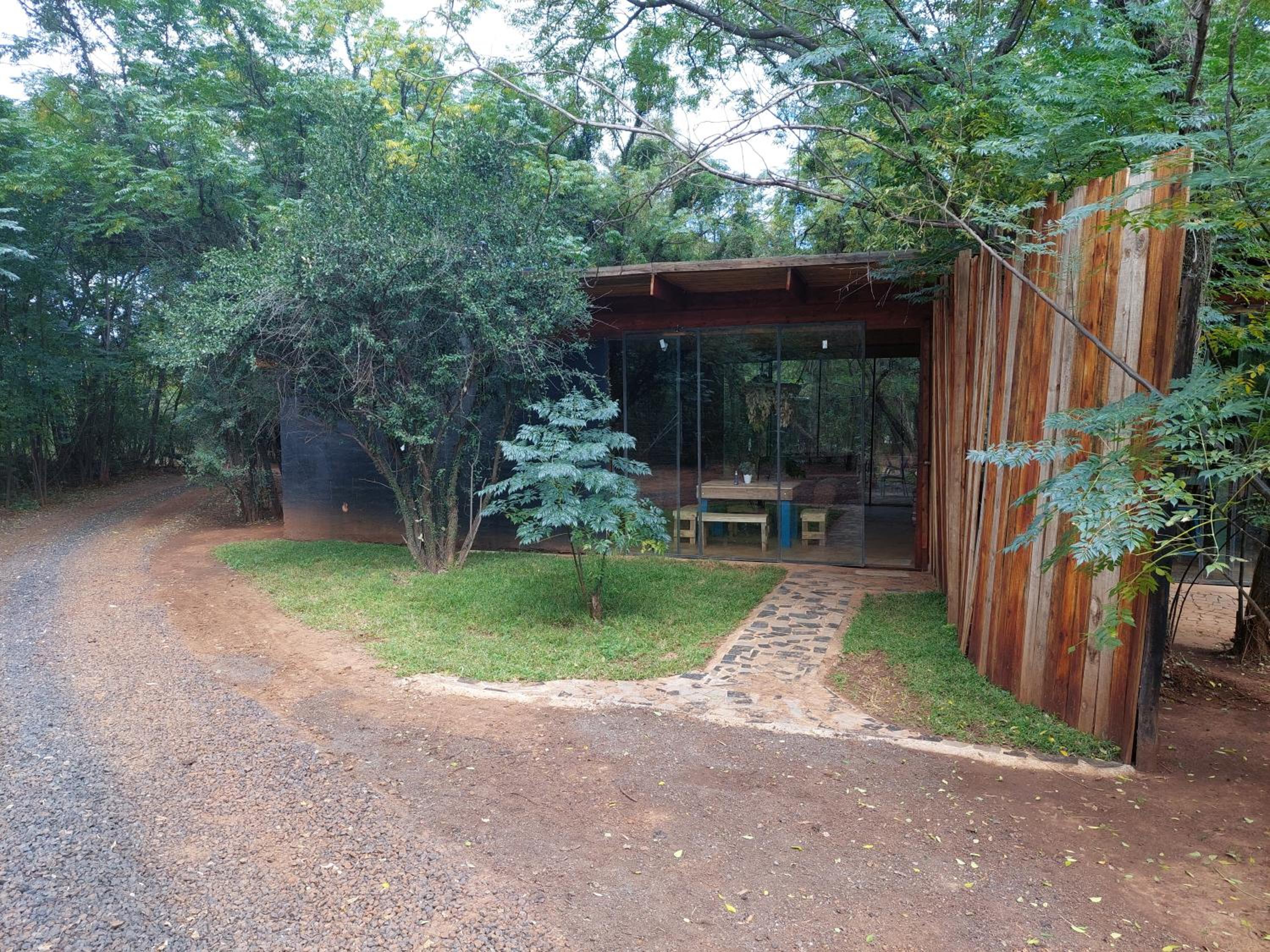 Apartment with Garden View - Photo 4