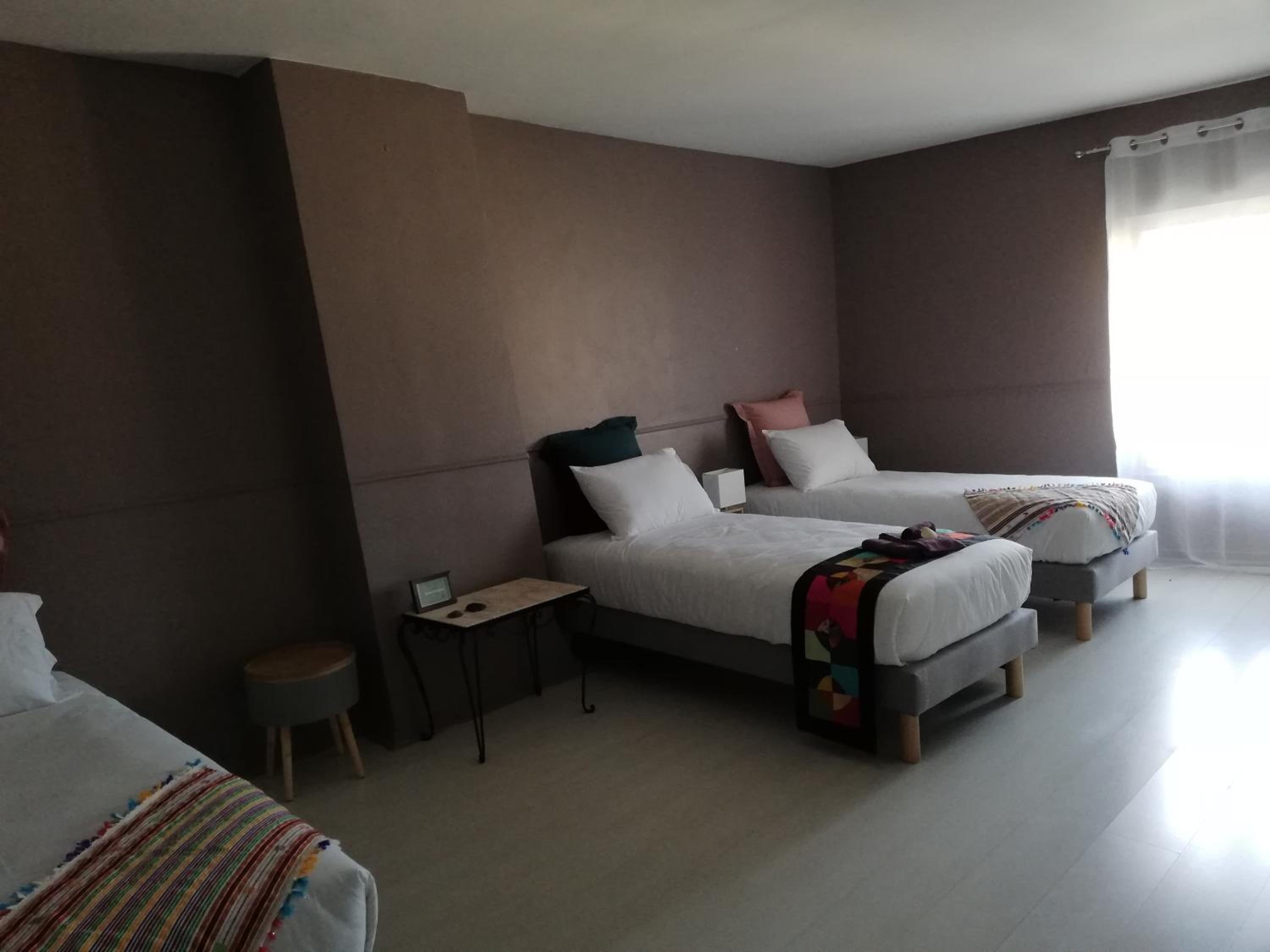 Triple Room with Private Bathroom - Photo 10