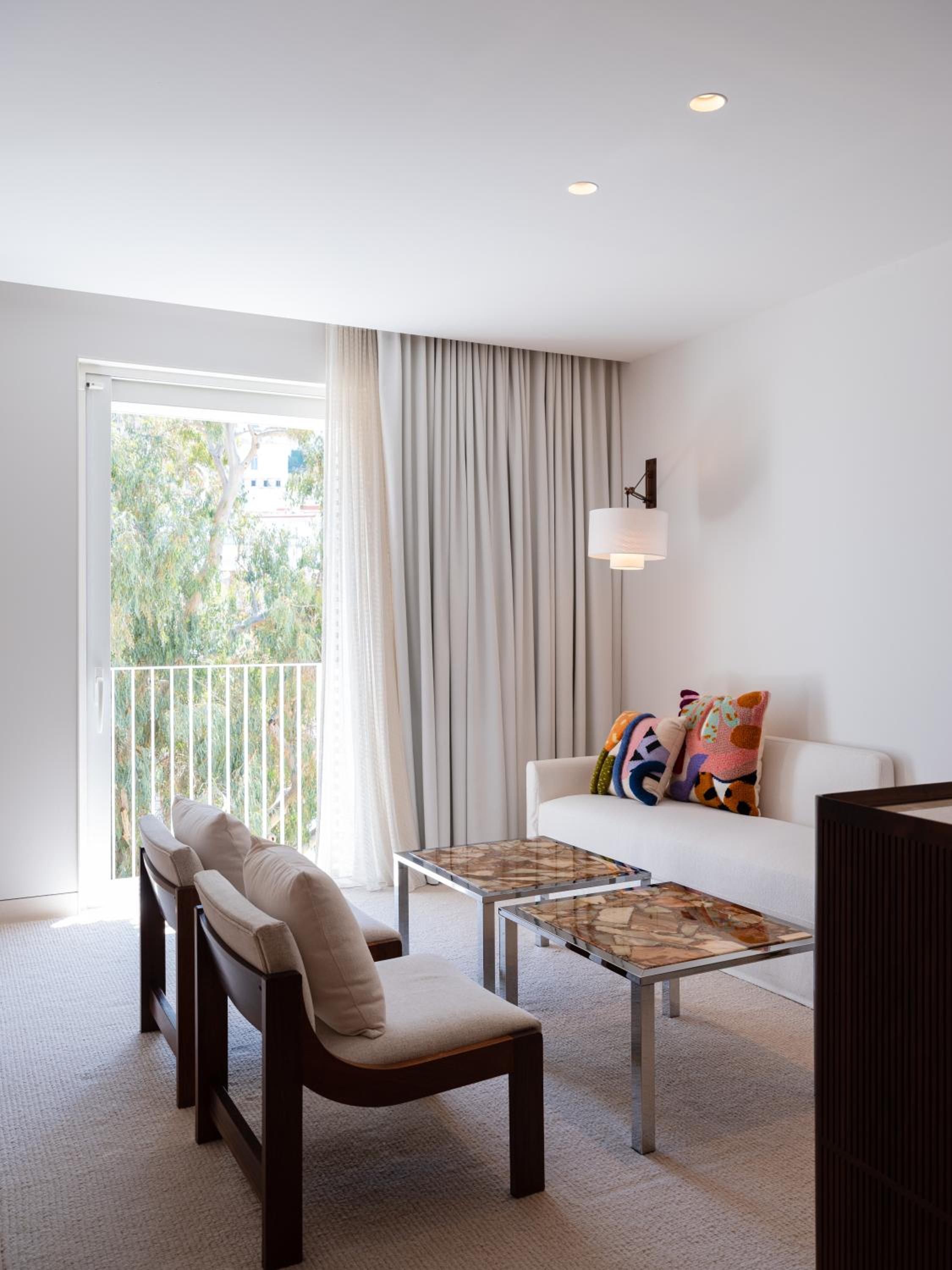 Suite With Terrace thumbnail 5