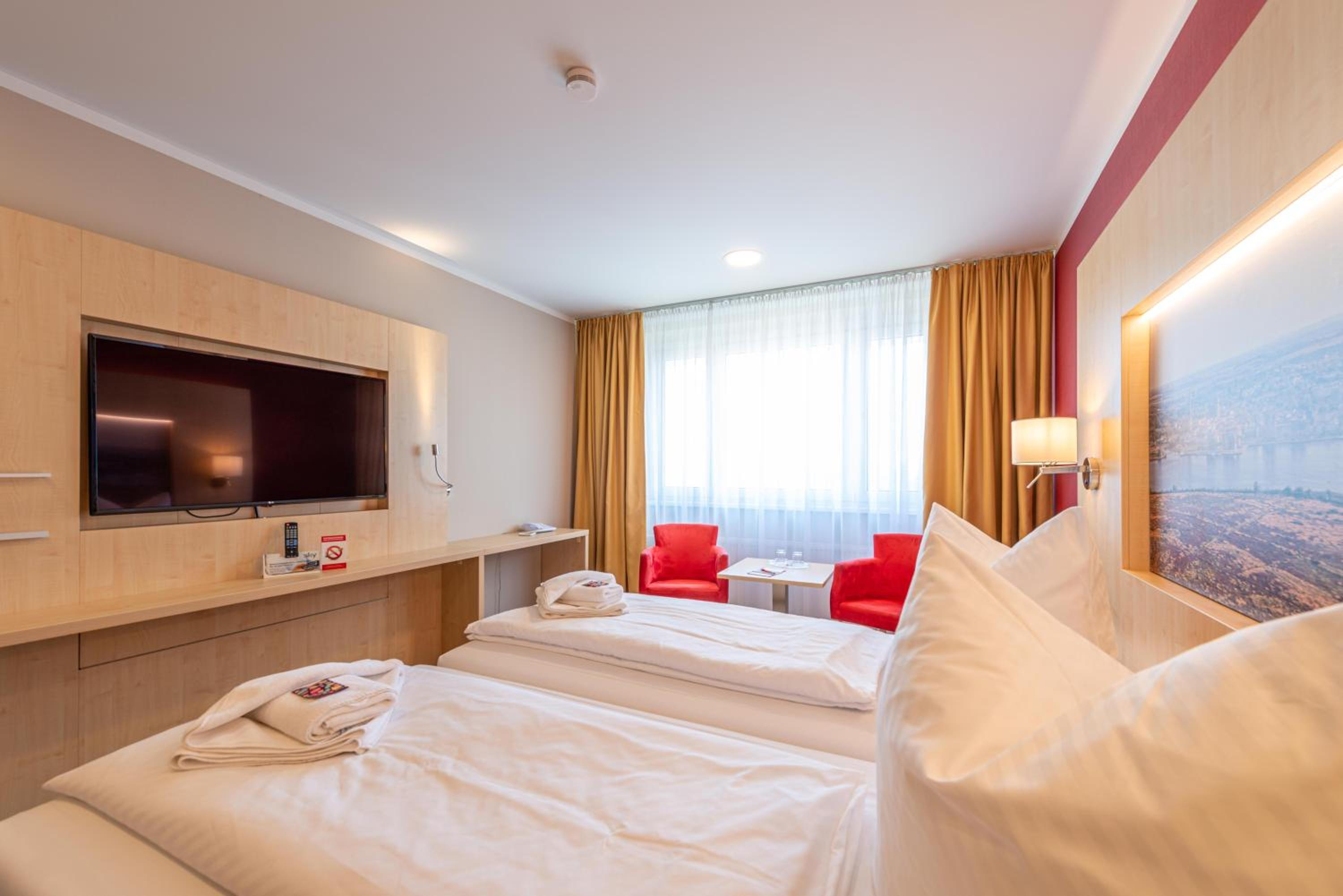 Standard Double Room - Photo 5