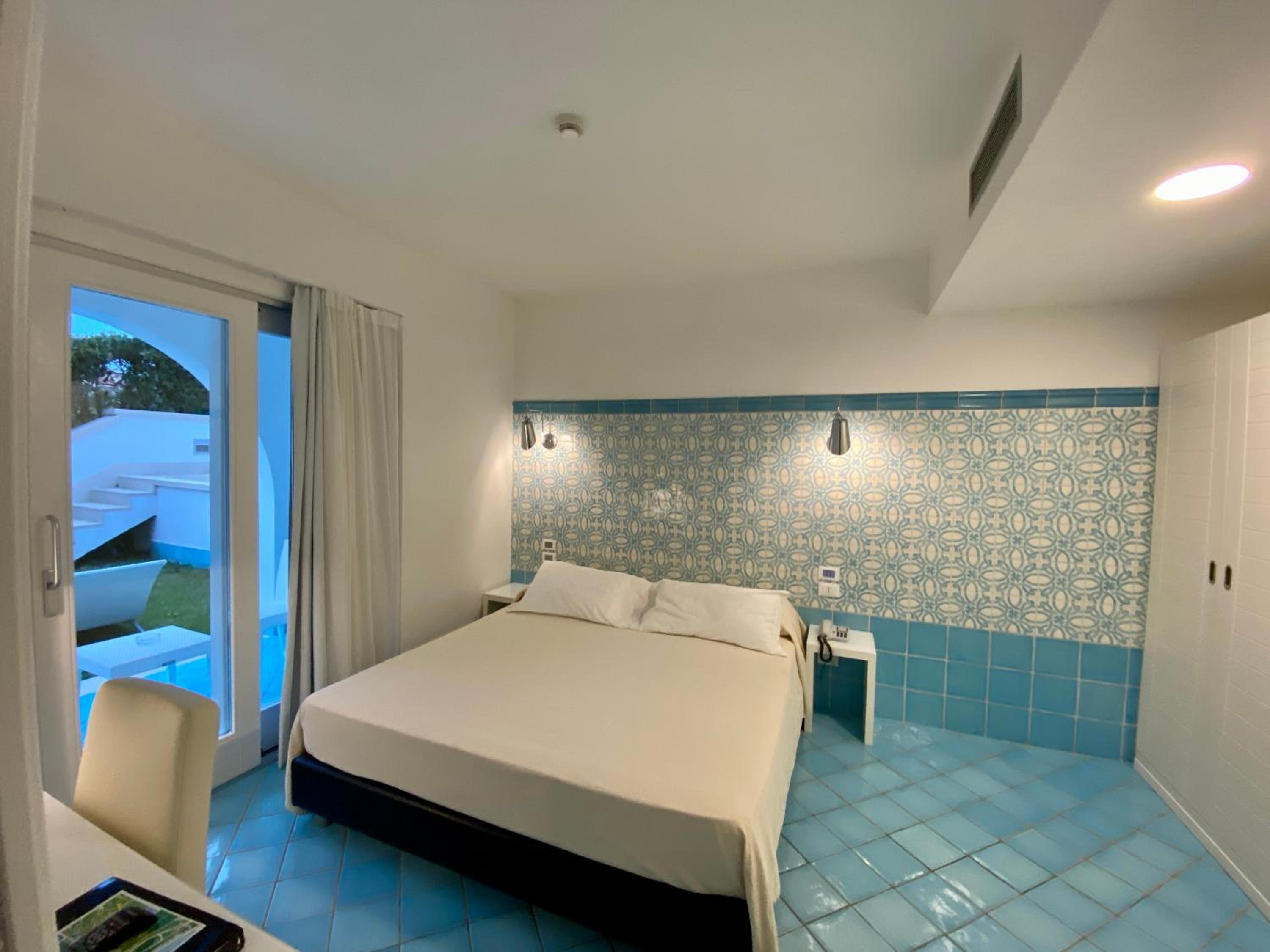 Suite - Photo 5