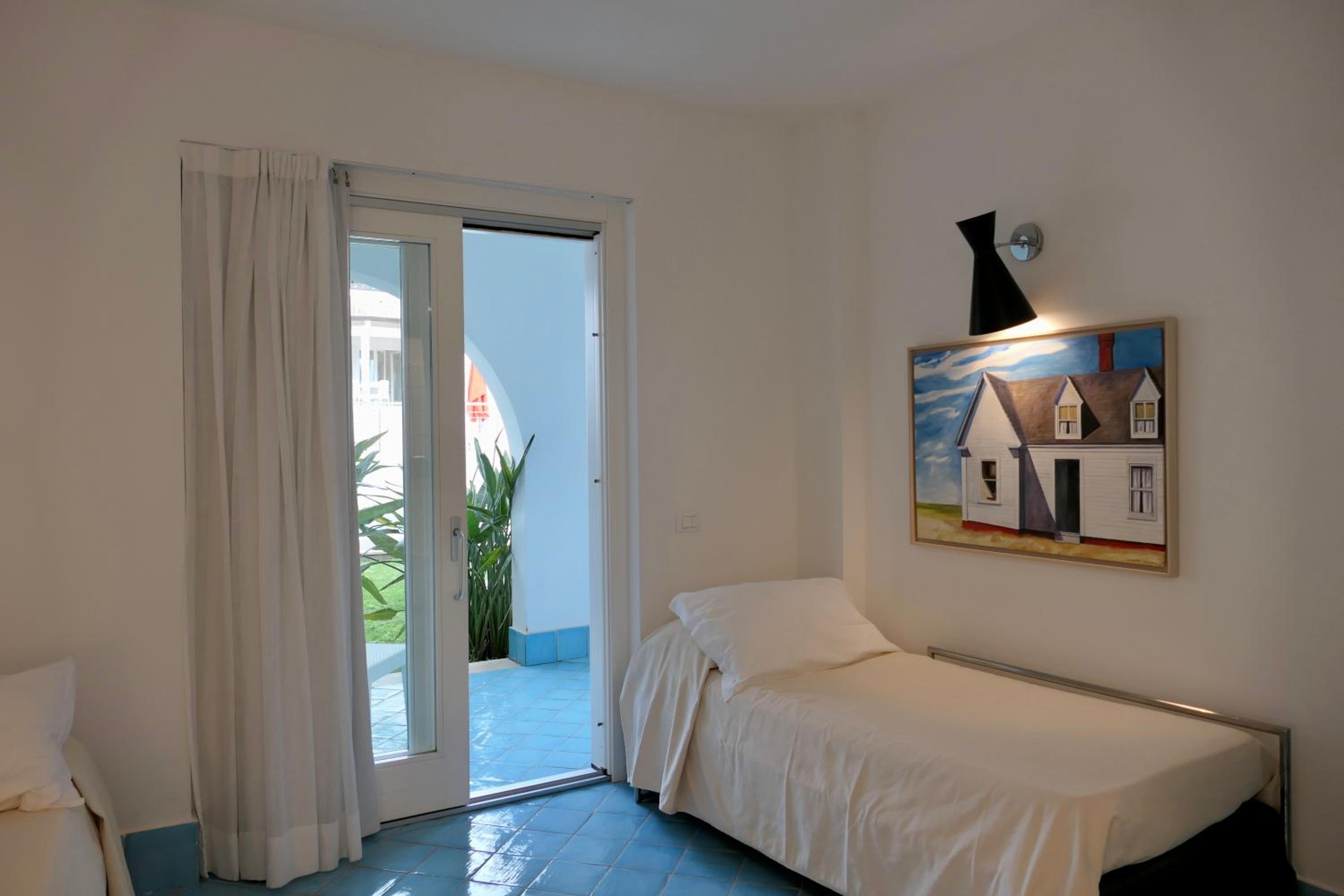 Suite - Photo 3