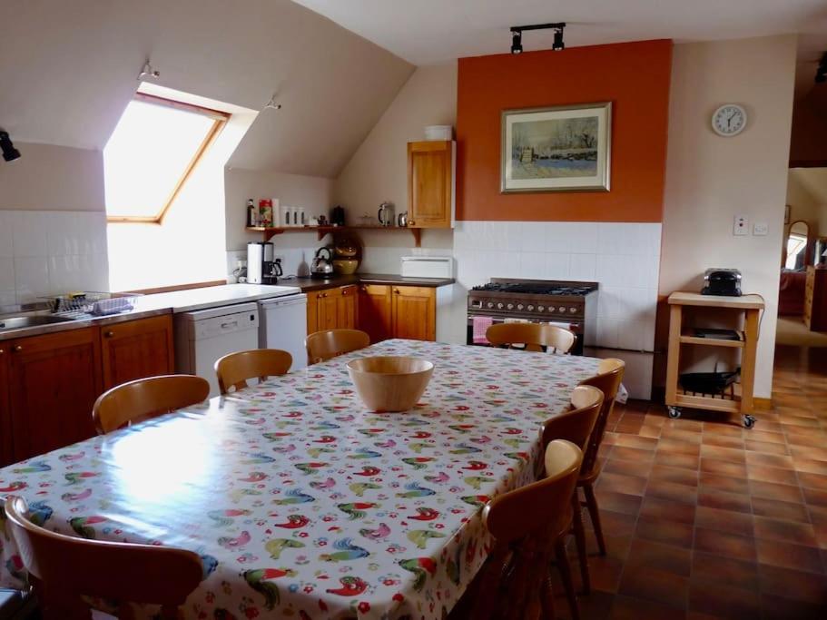 Four-Bedroom House - Photo 13