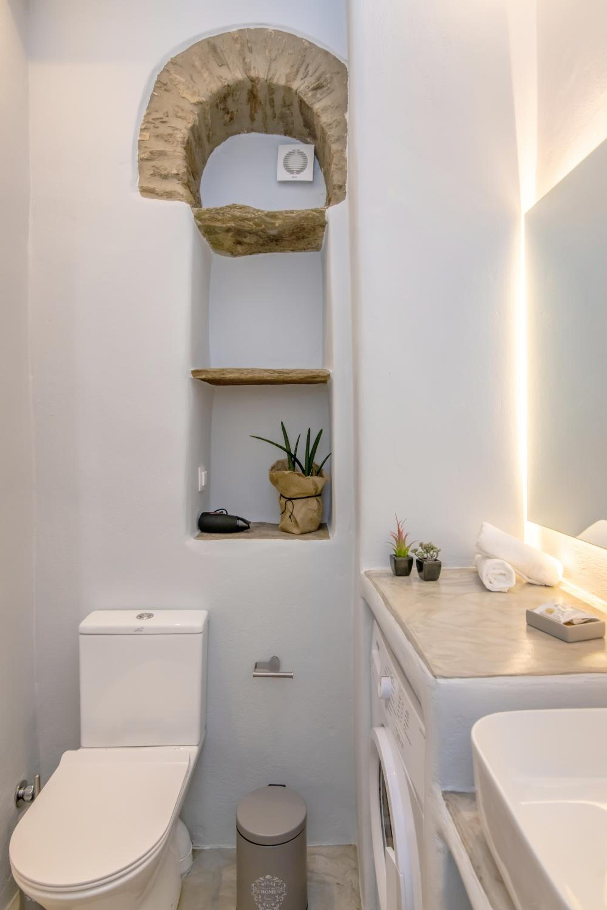 One-Bedroom House photo 2