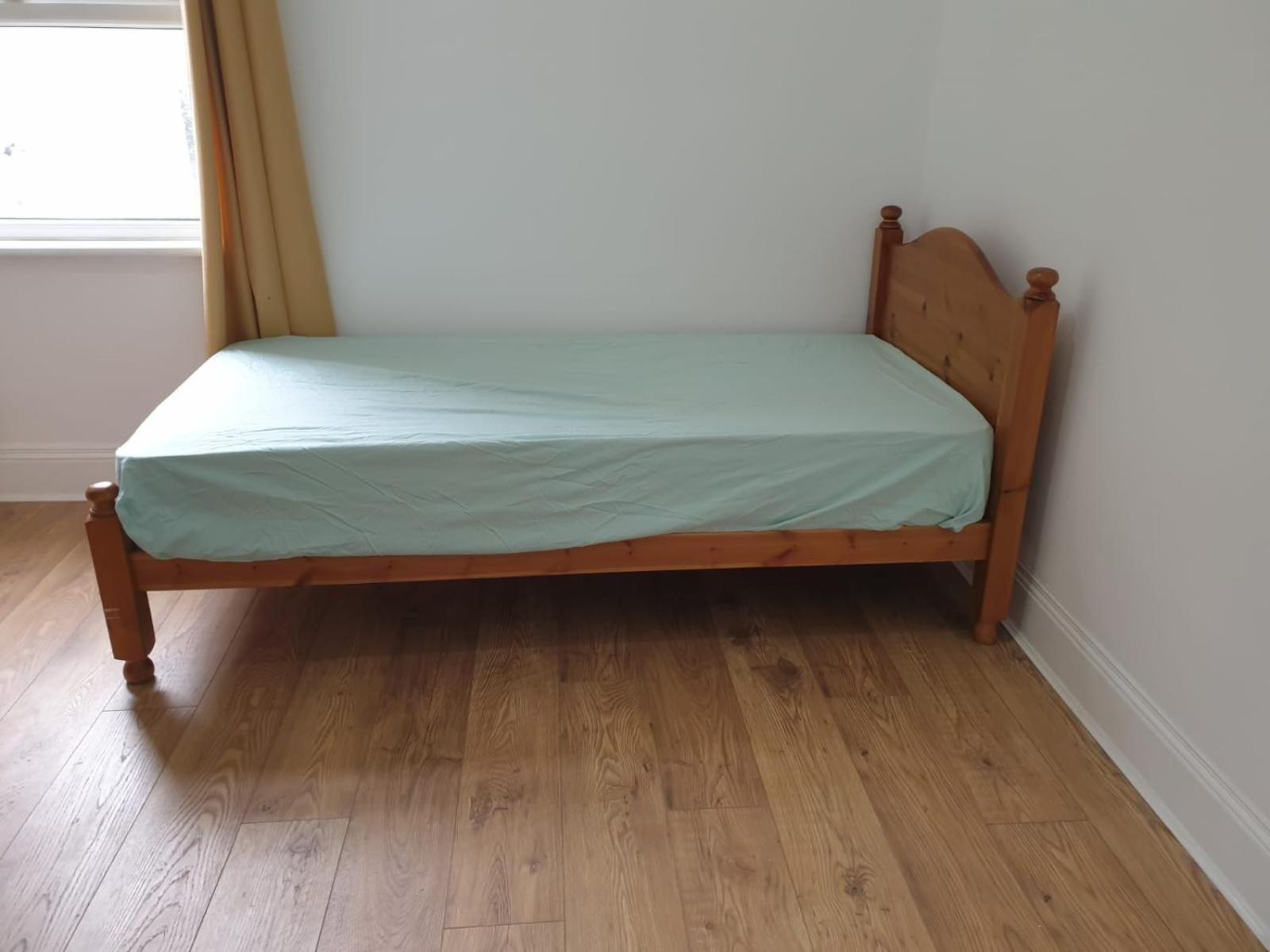 Single Room photo 2