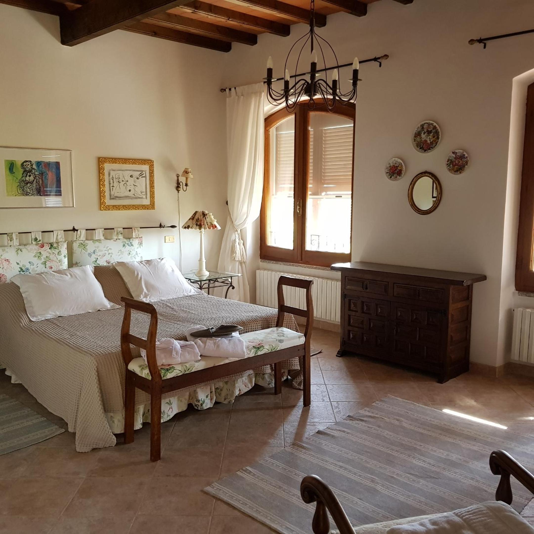 Deluxe Double Room with Balcony photo 1
