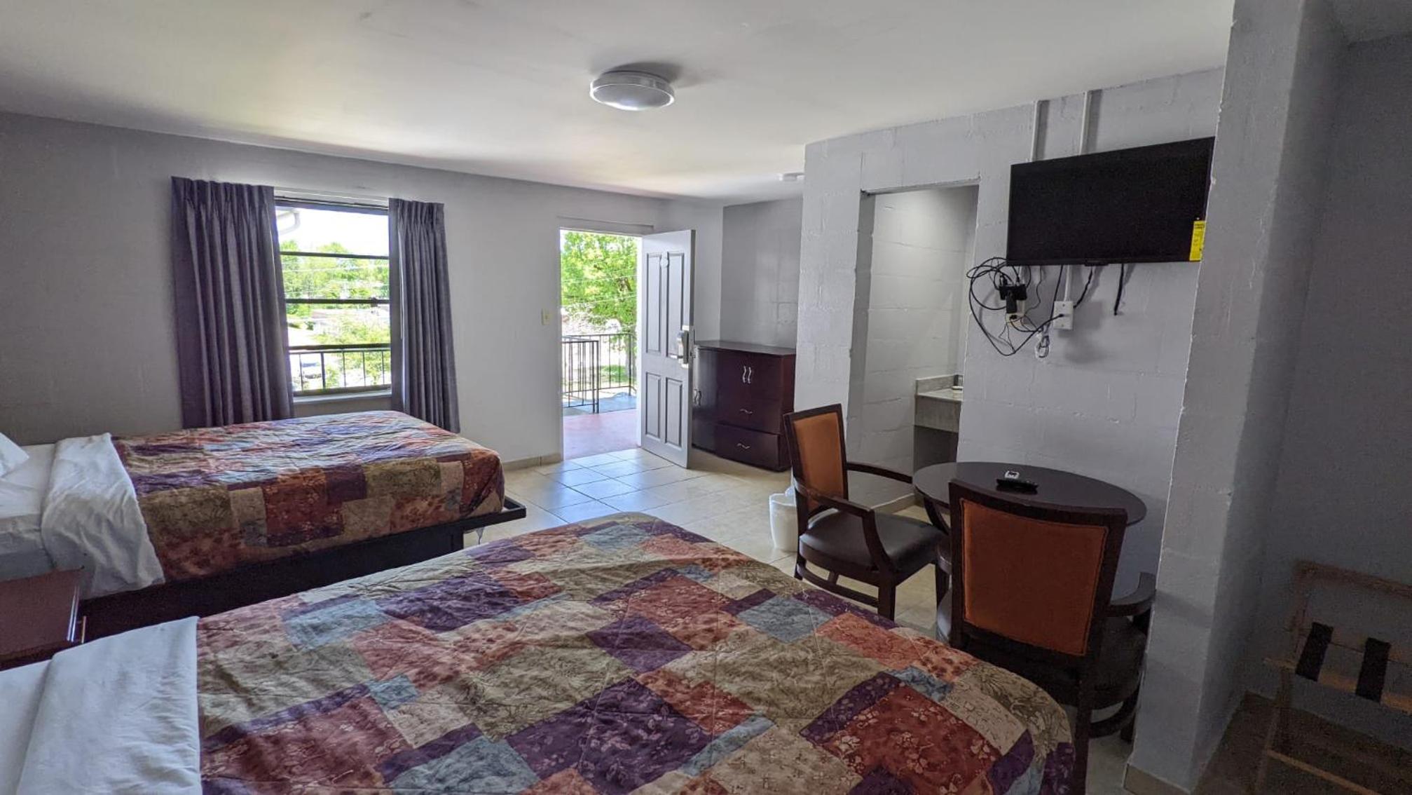 Budget Double Room photo 1