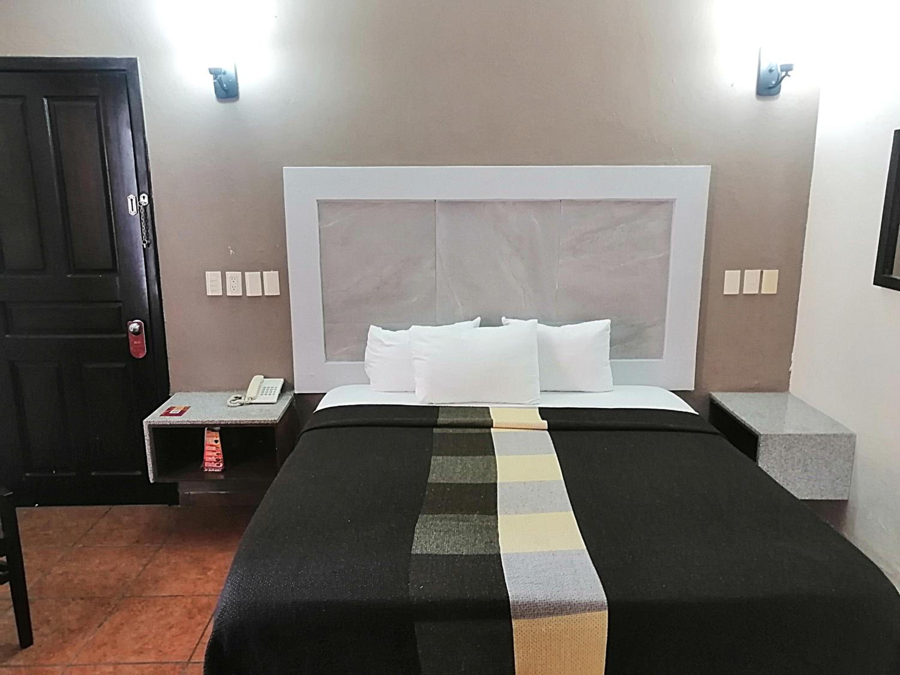 Chambre Lit King-Size avec Baignoire Spa