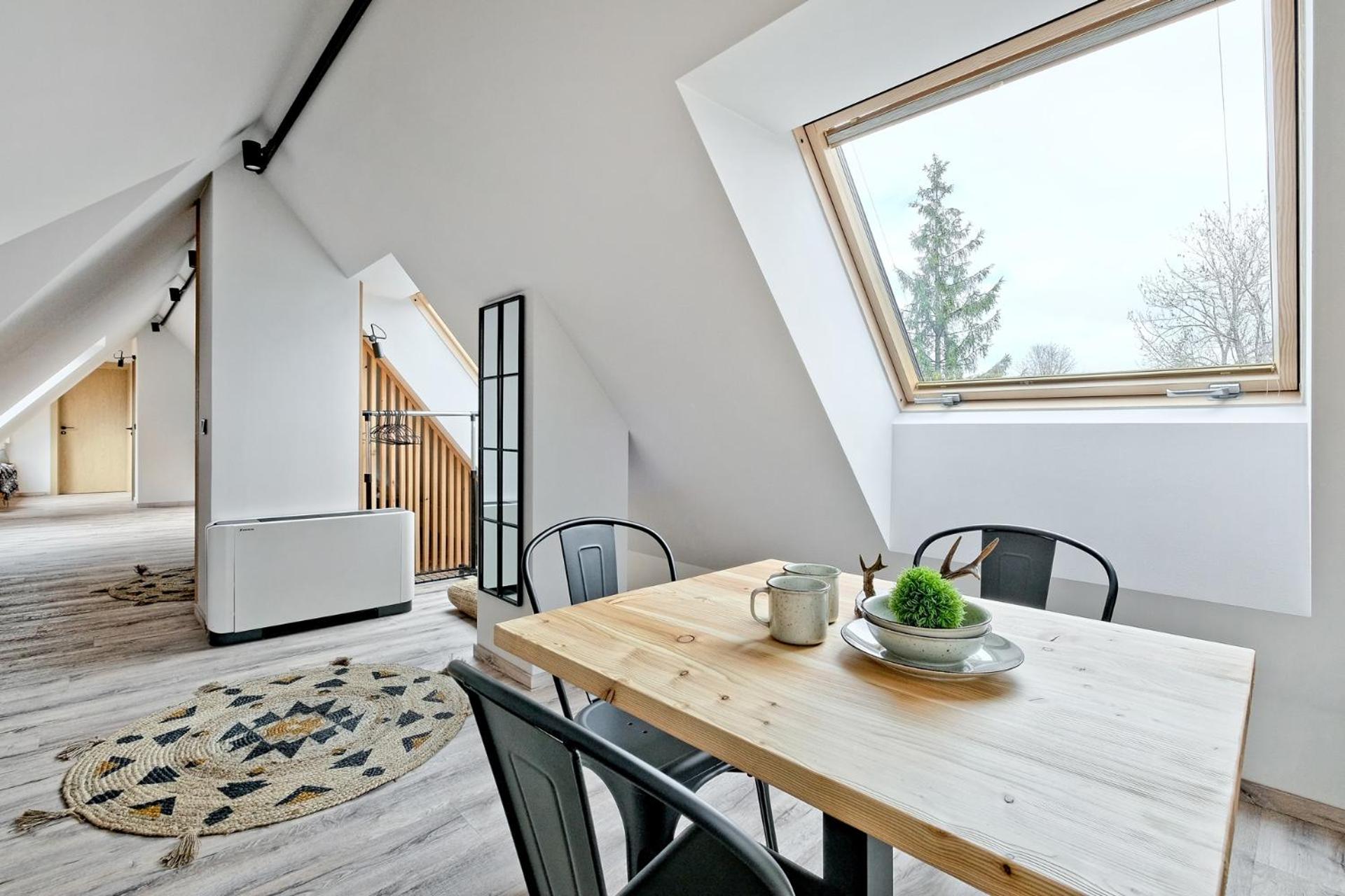 Apartment (3 Adults) - Attic