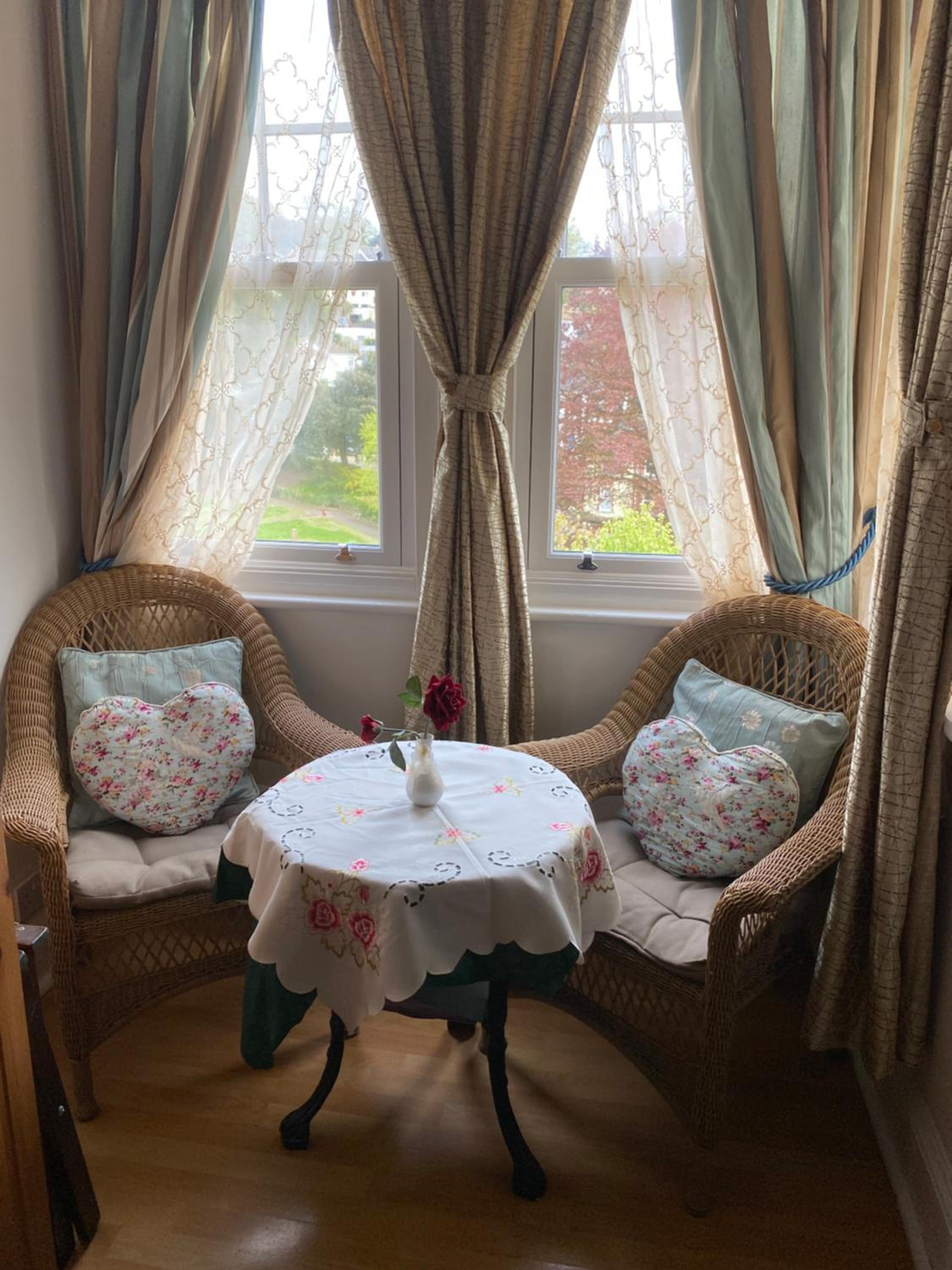 King Room with Garden View - Photo 5