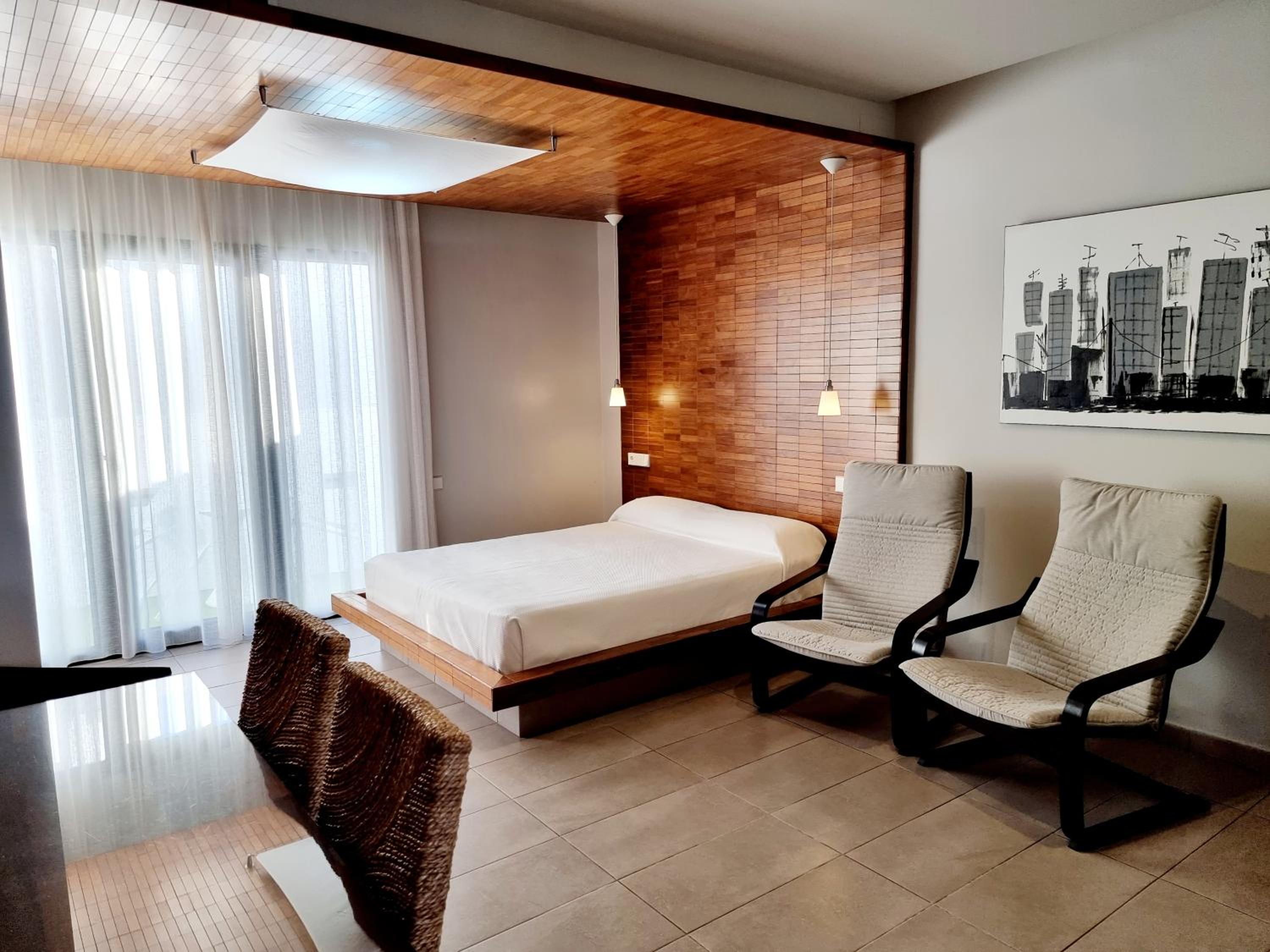 Estudio 1 con Terraza y Bañera de Hidromasaje