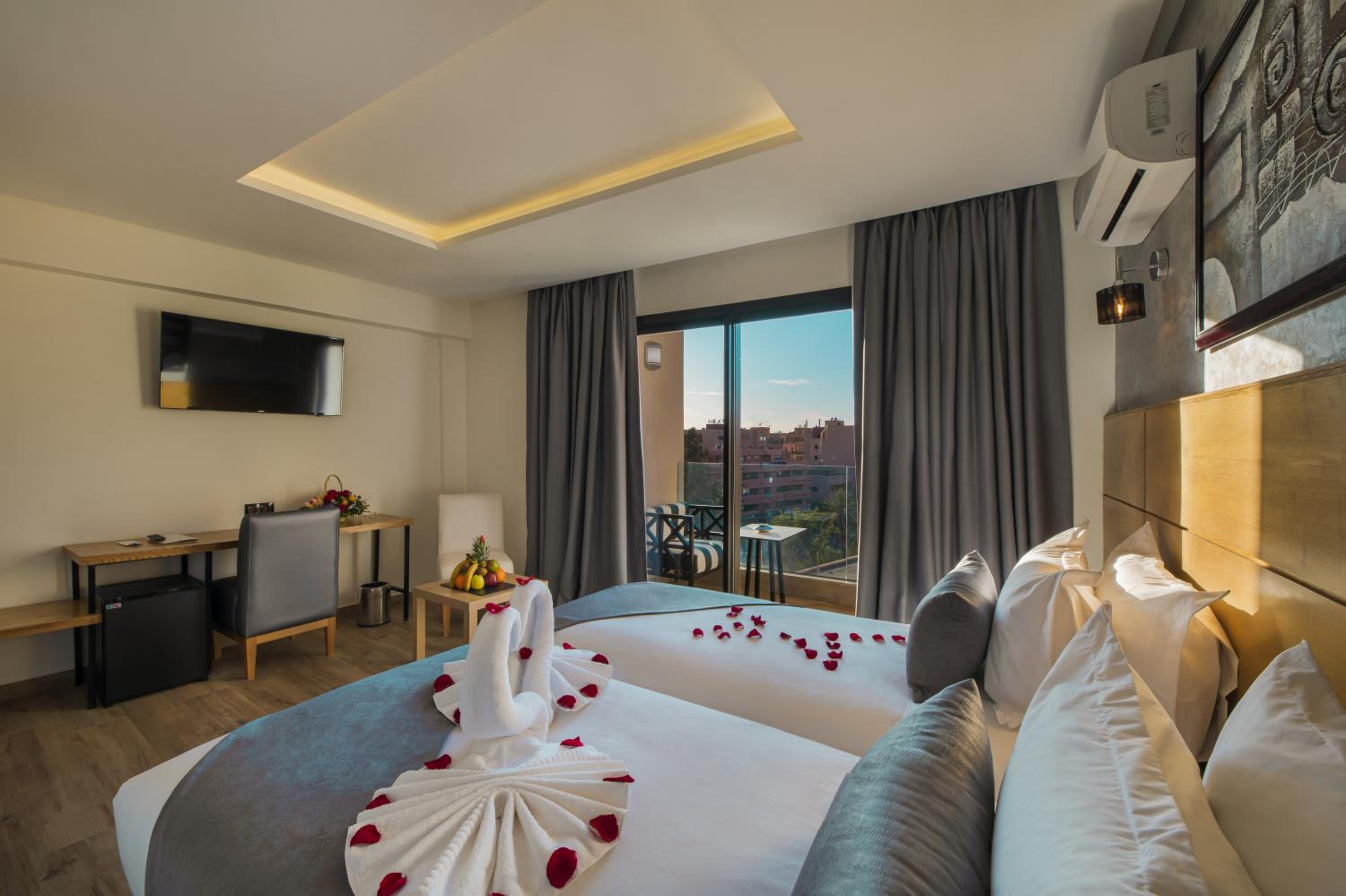 Double Room with Balcony photo 2