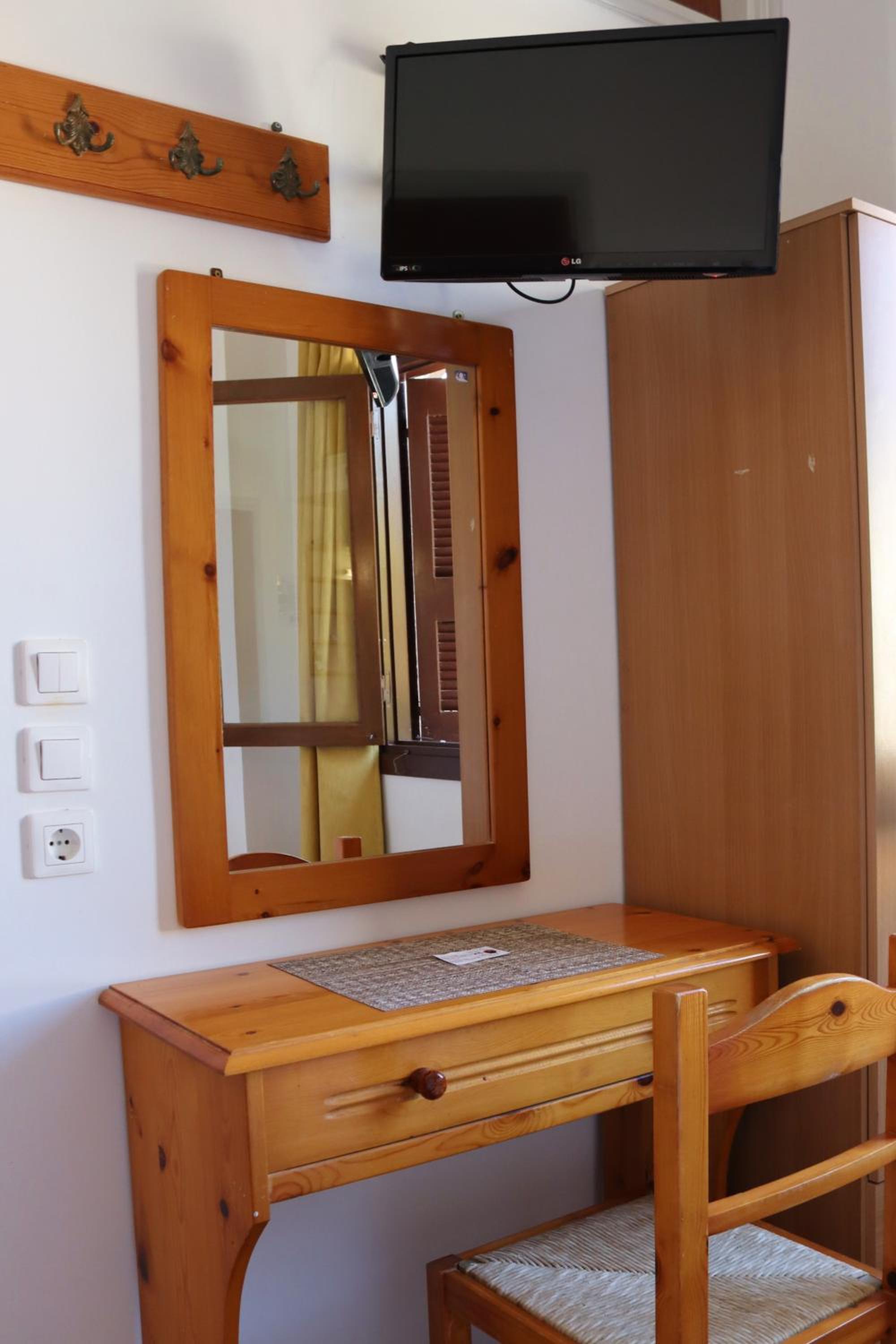 Single Room photo 3