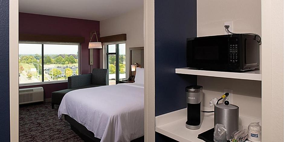 Standard King Room - Photo 4