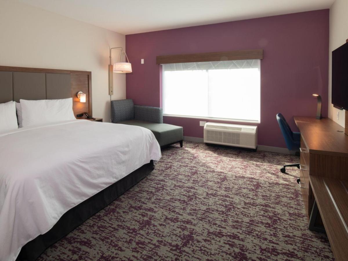 Standard King Room - Photo 3
